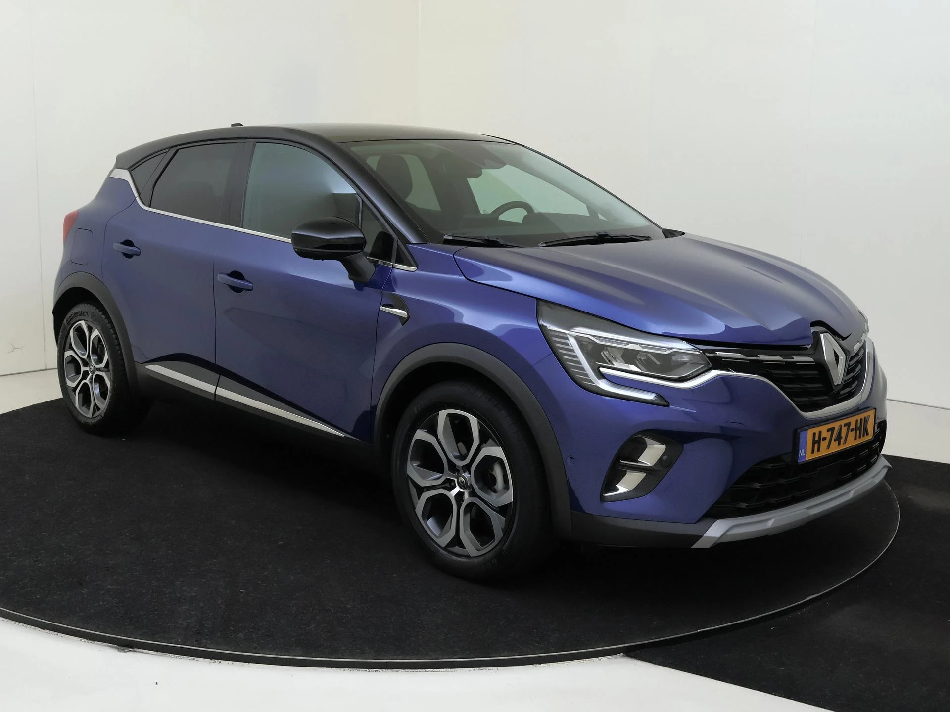 Renault-Captur-image-1