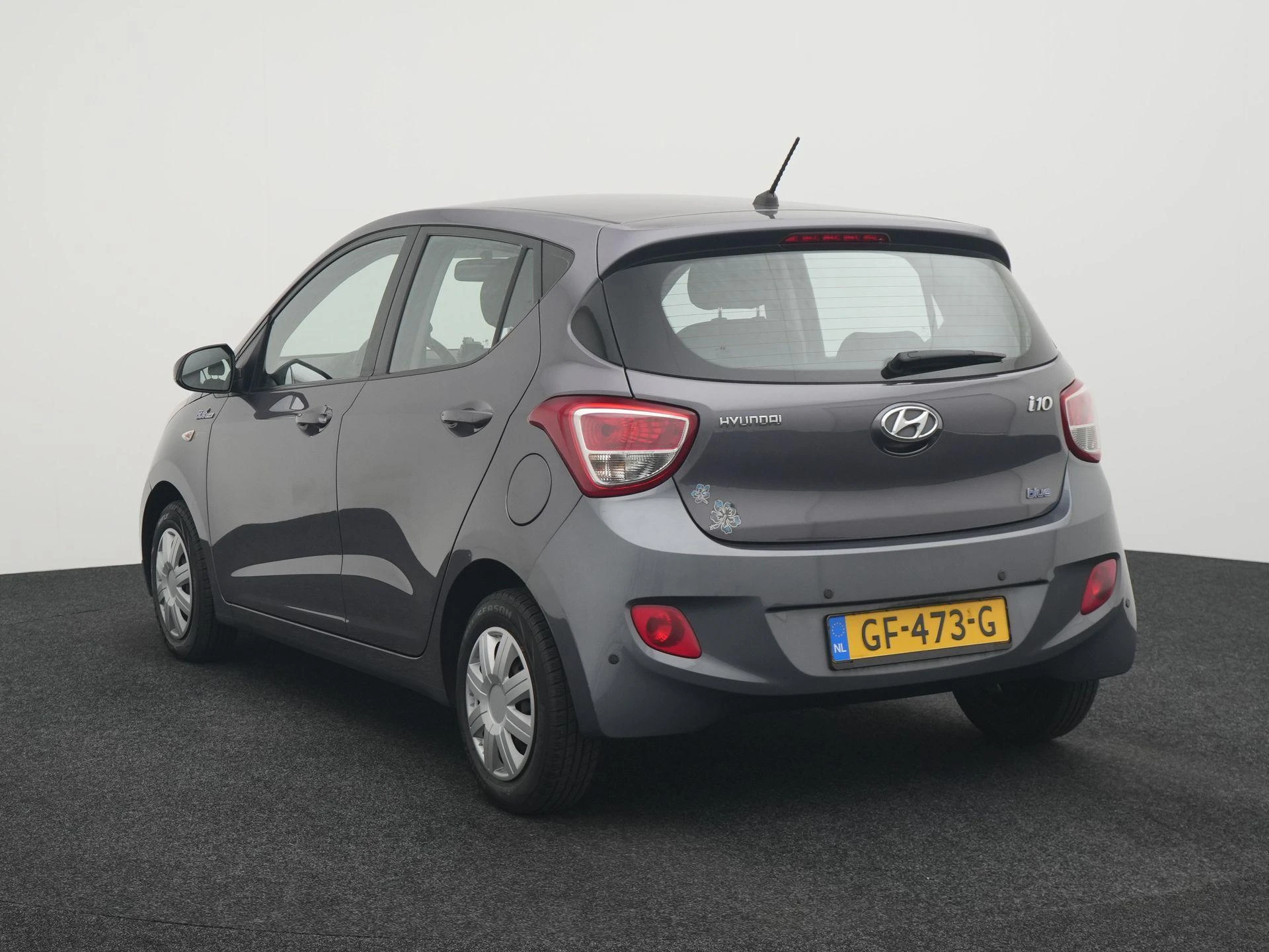 Hyundai-i10-image-1