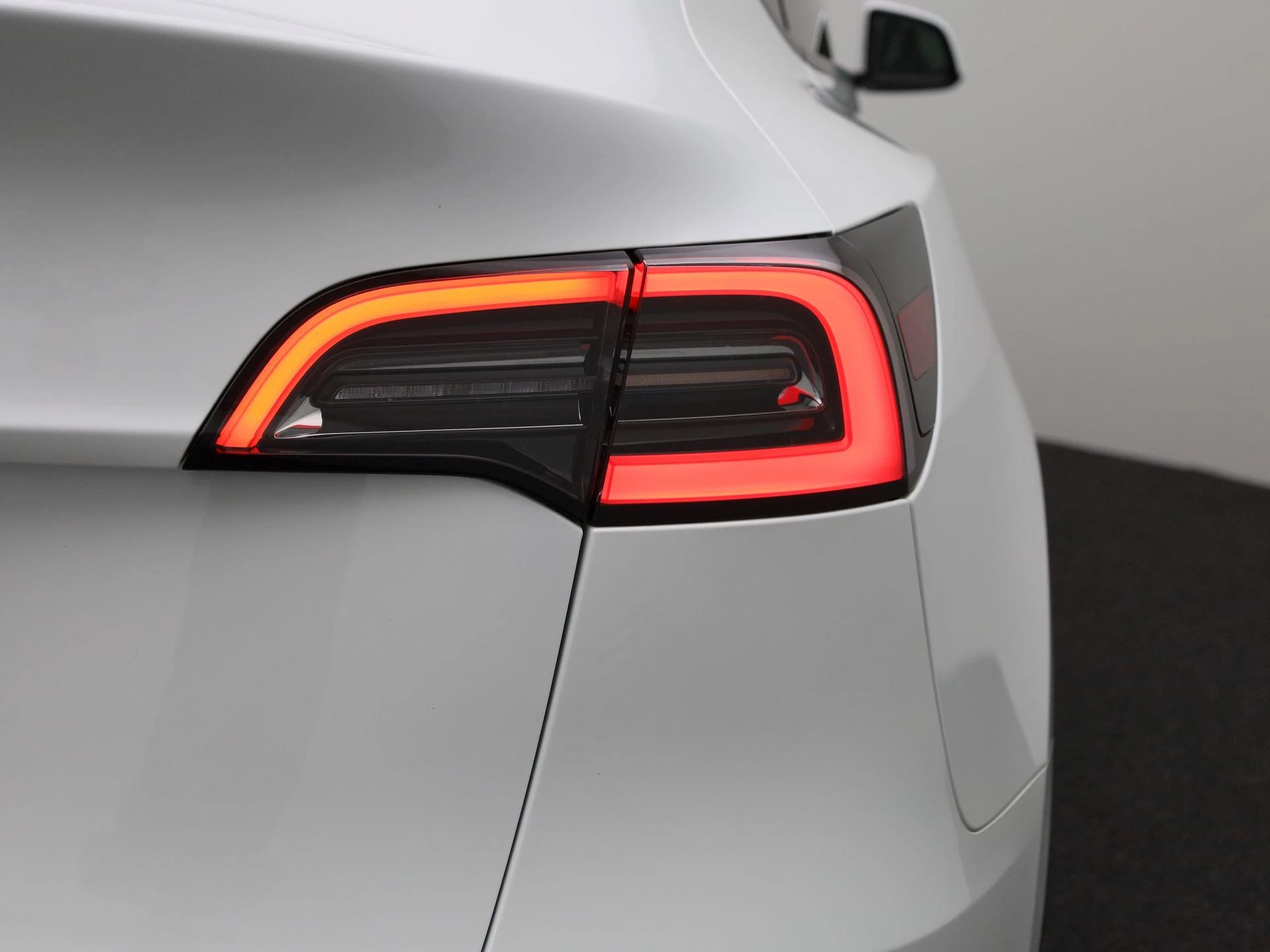 Tesla-Model Y-image-47