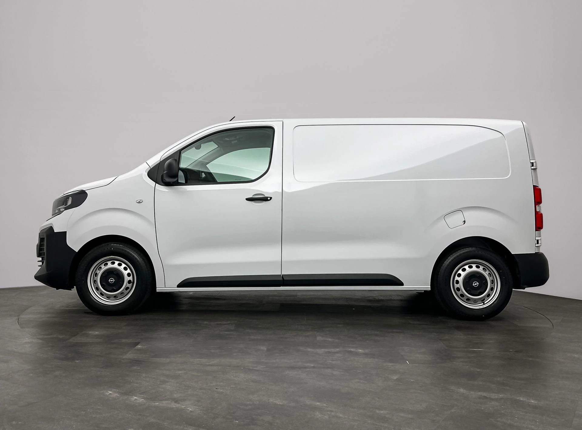 Opel-Vivaro-image-7