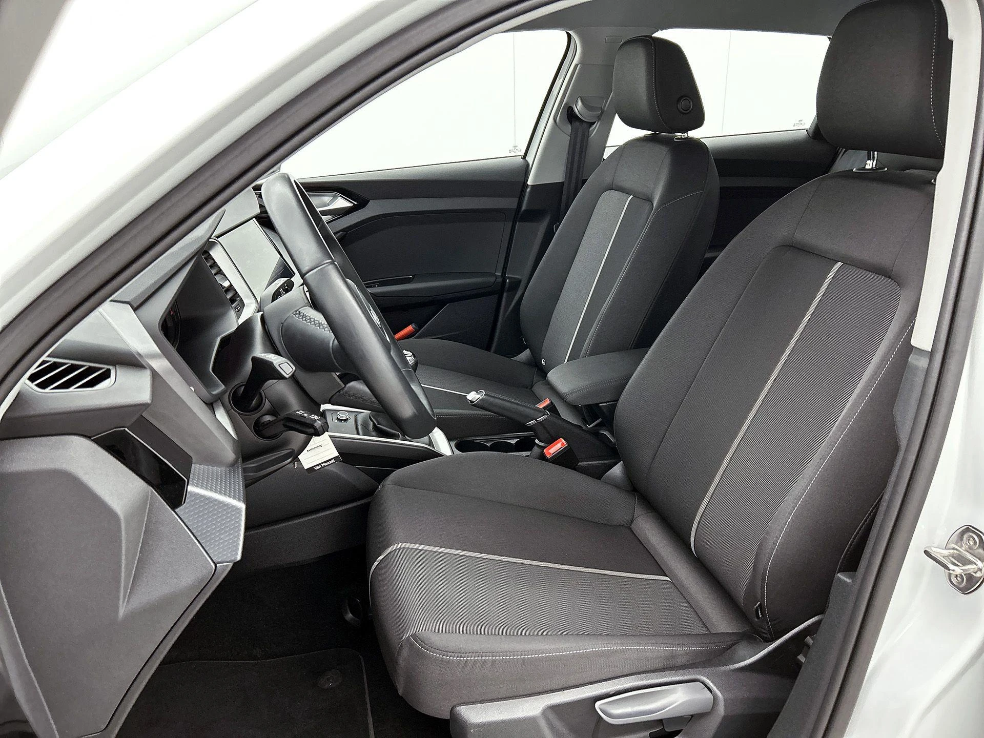 Audi-A1 Sportback-image-23
