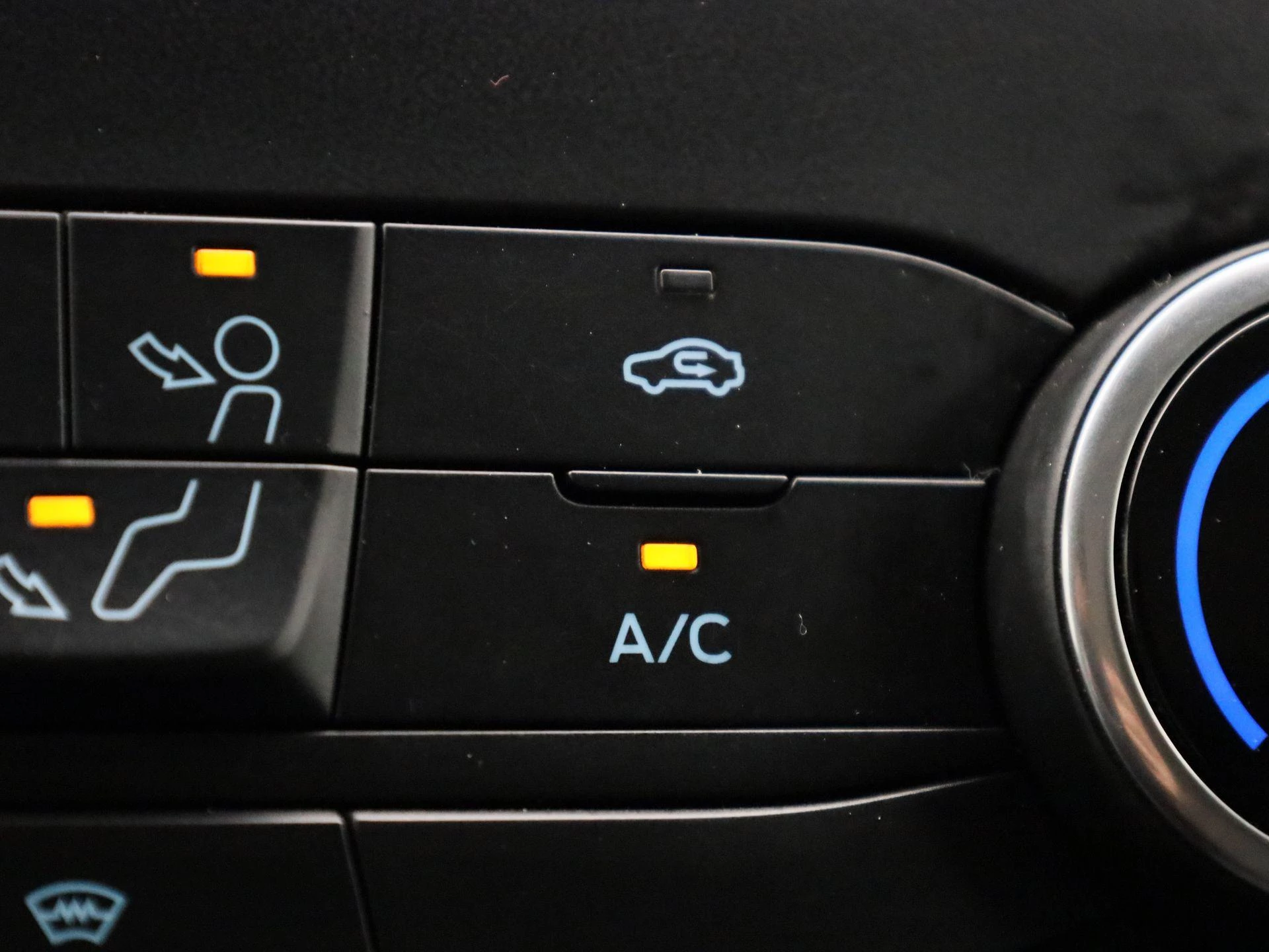 Ford-Transit Custom-image-23