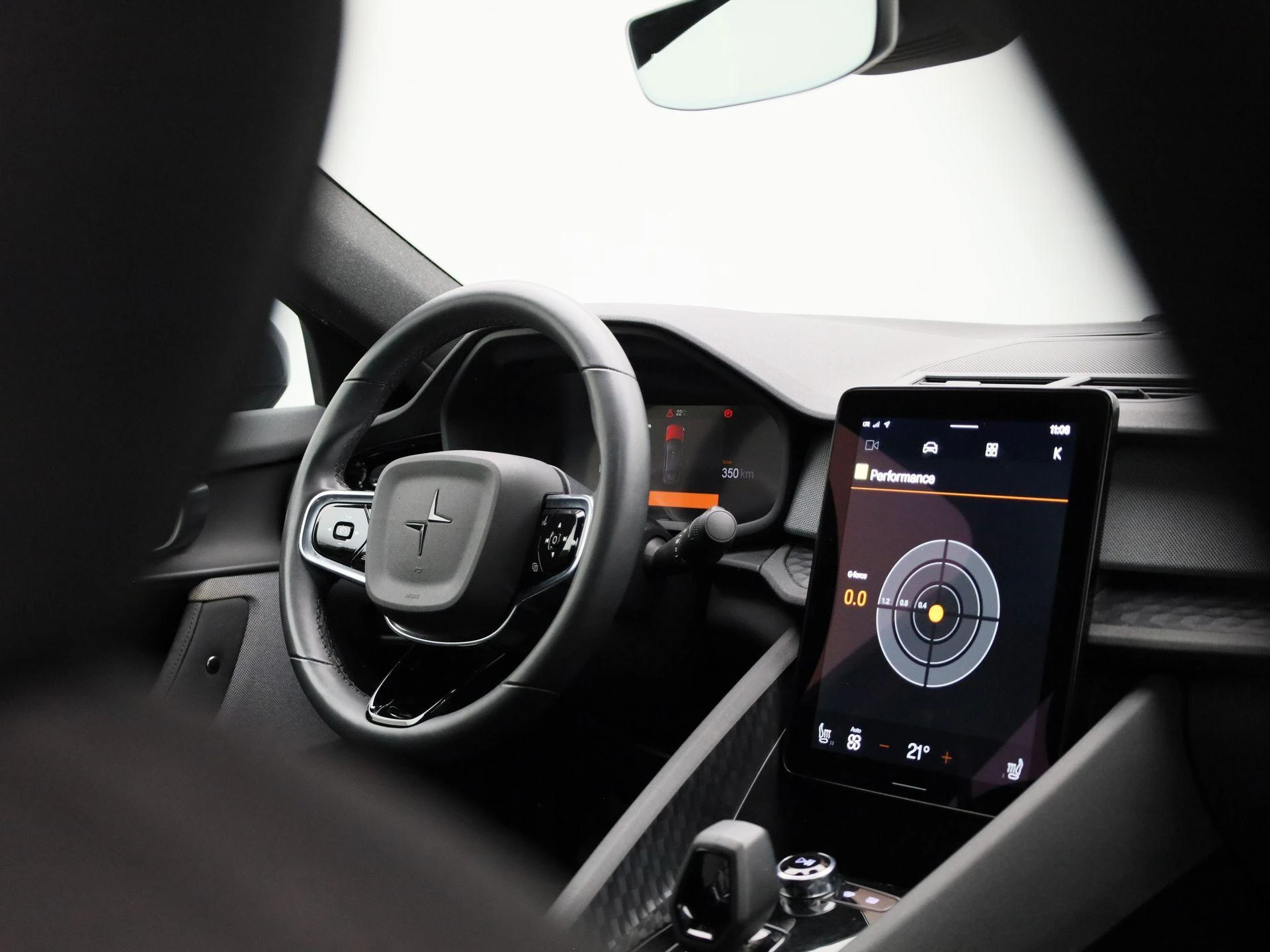 Polestar-2-image-34