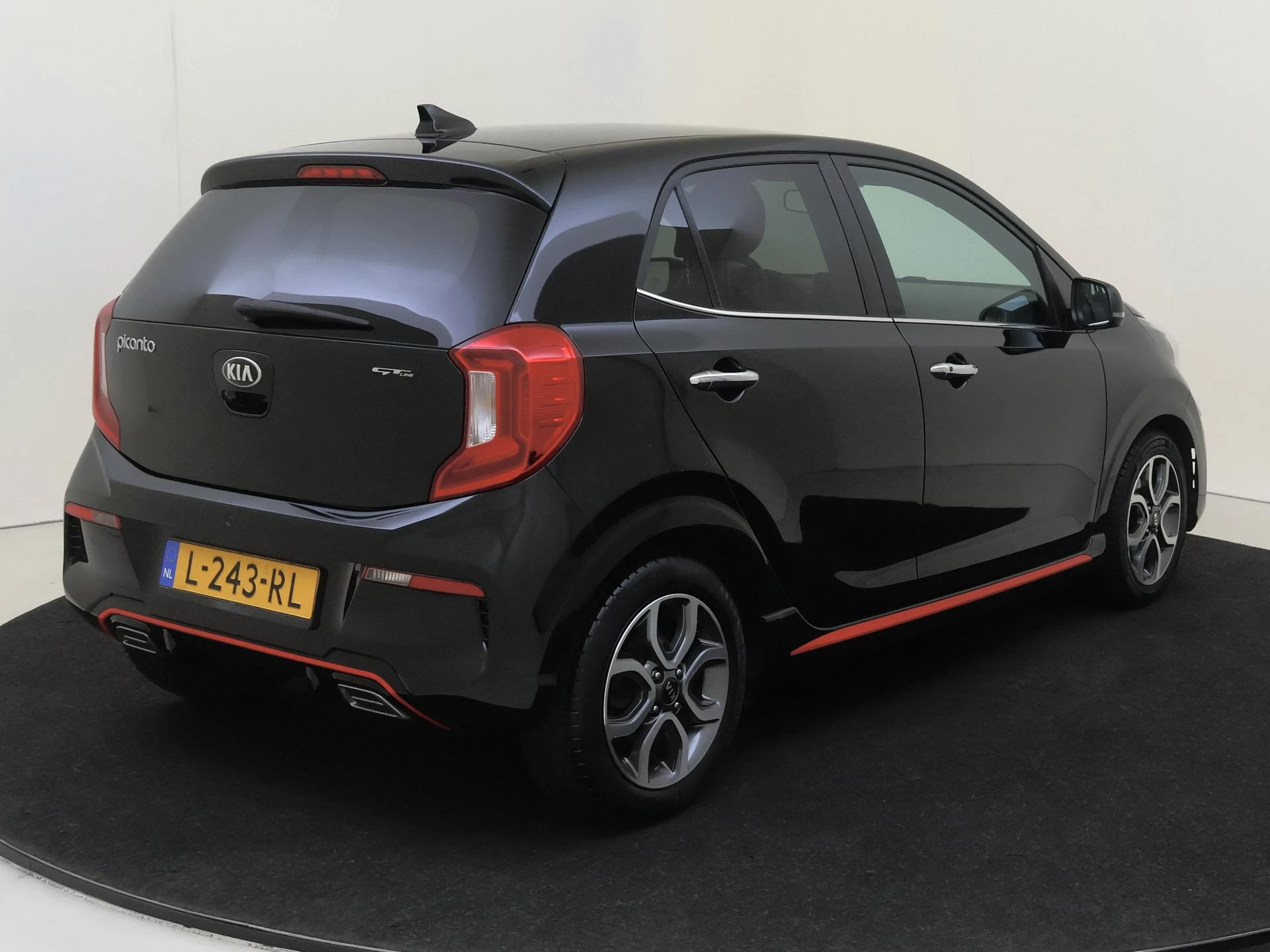 Kia-Picanto-image-3