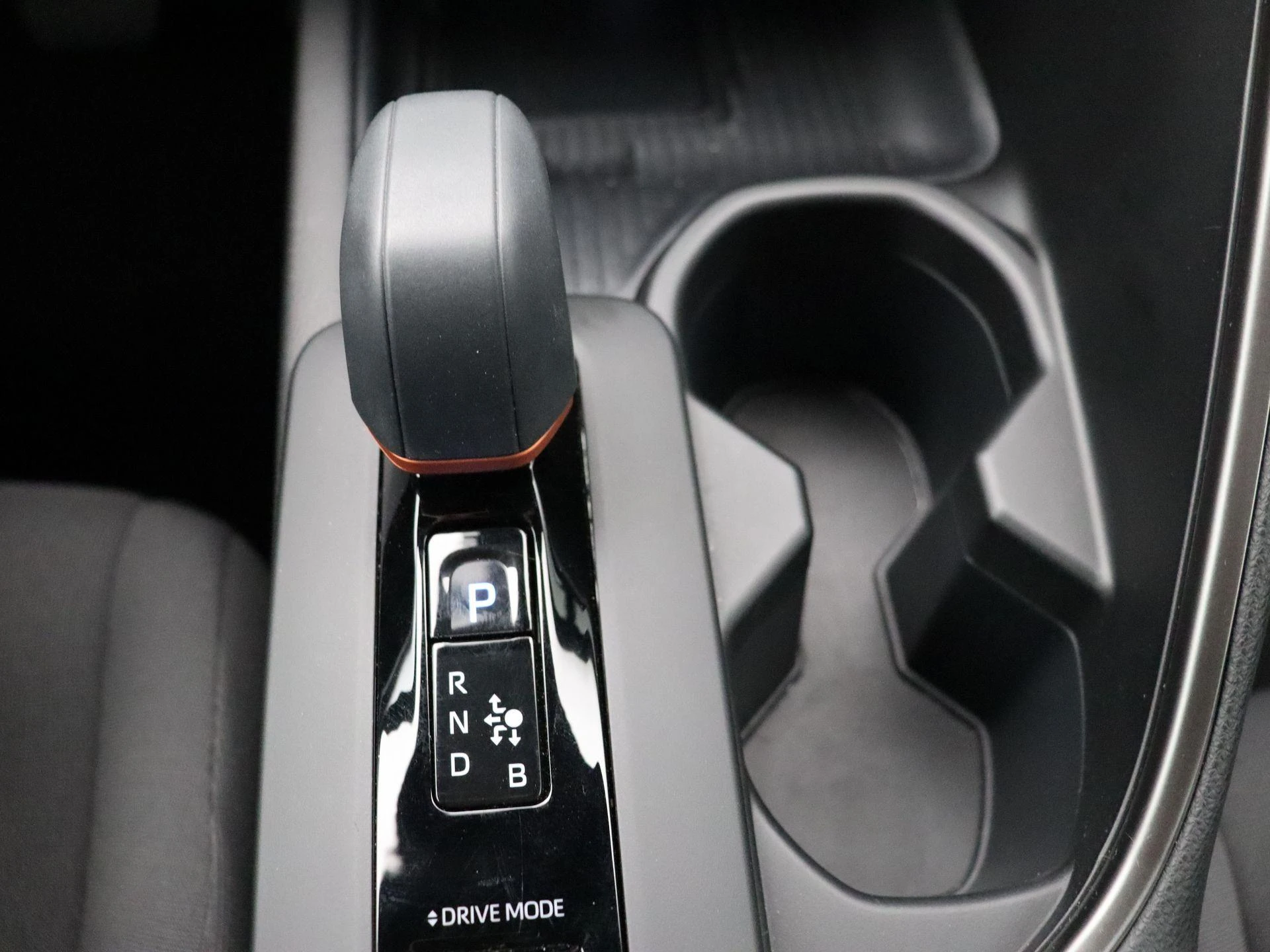 Toyota-C-HR-image-18