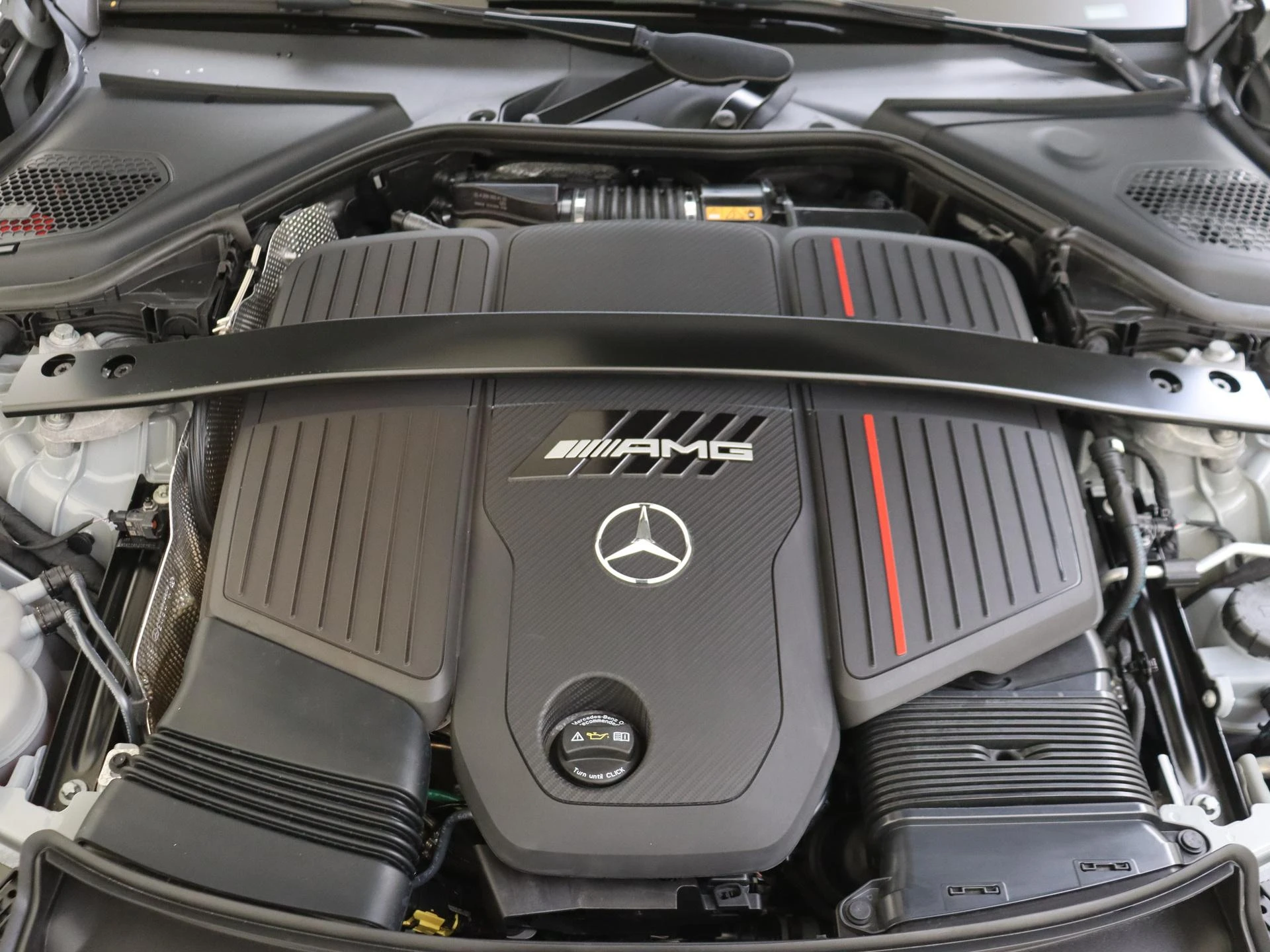 Mercedes-Benz-E-Klasse-image-6