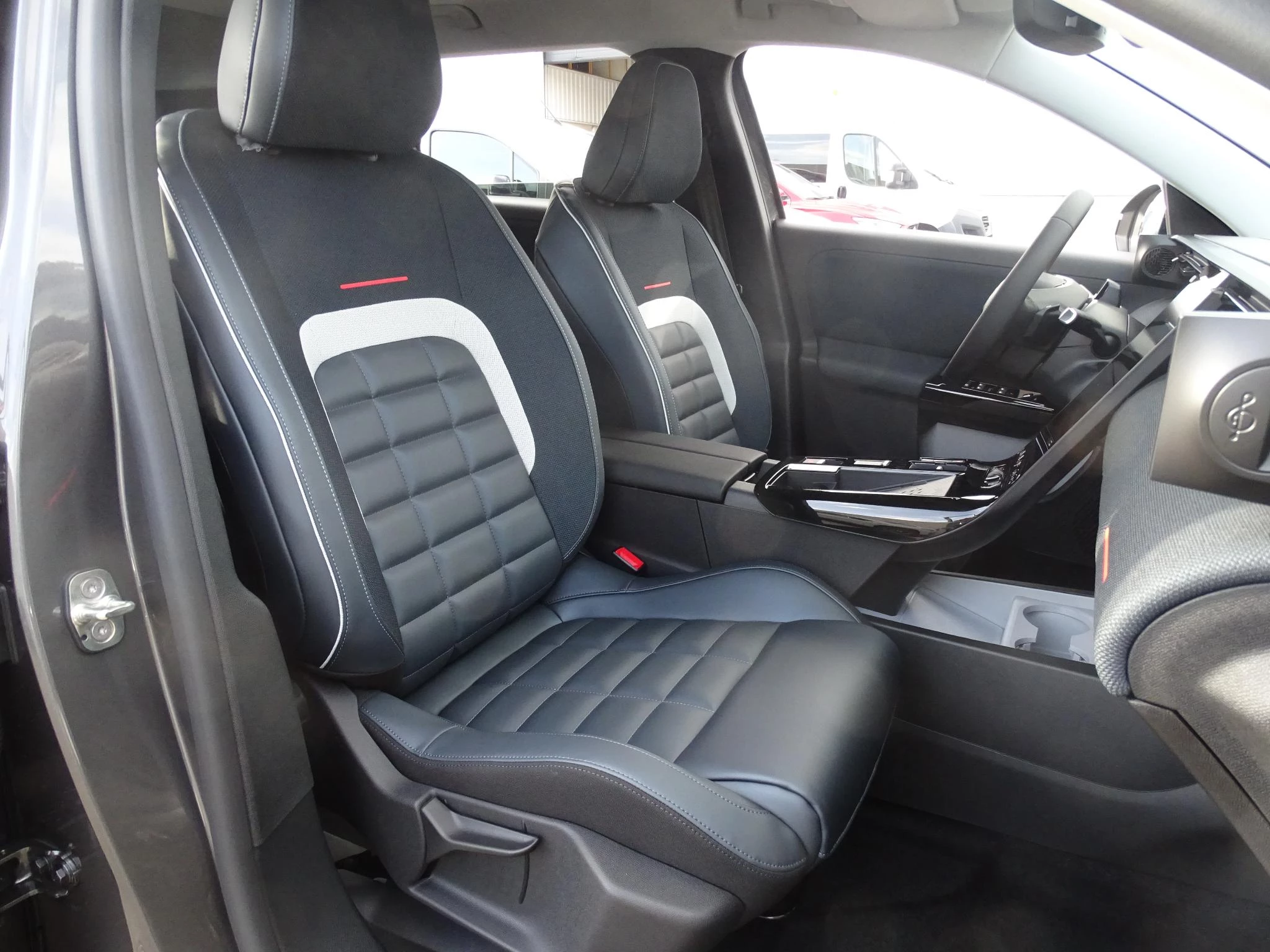 Citroën-C5 Aircross-image-12