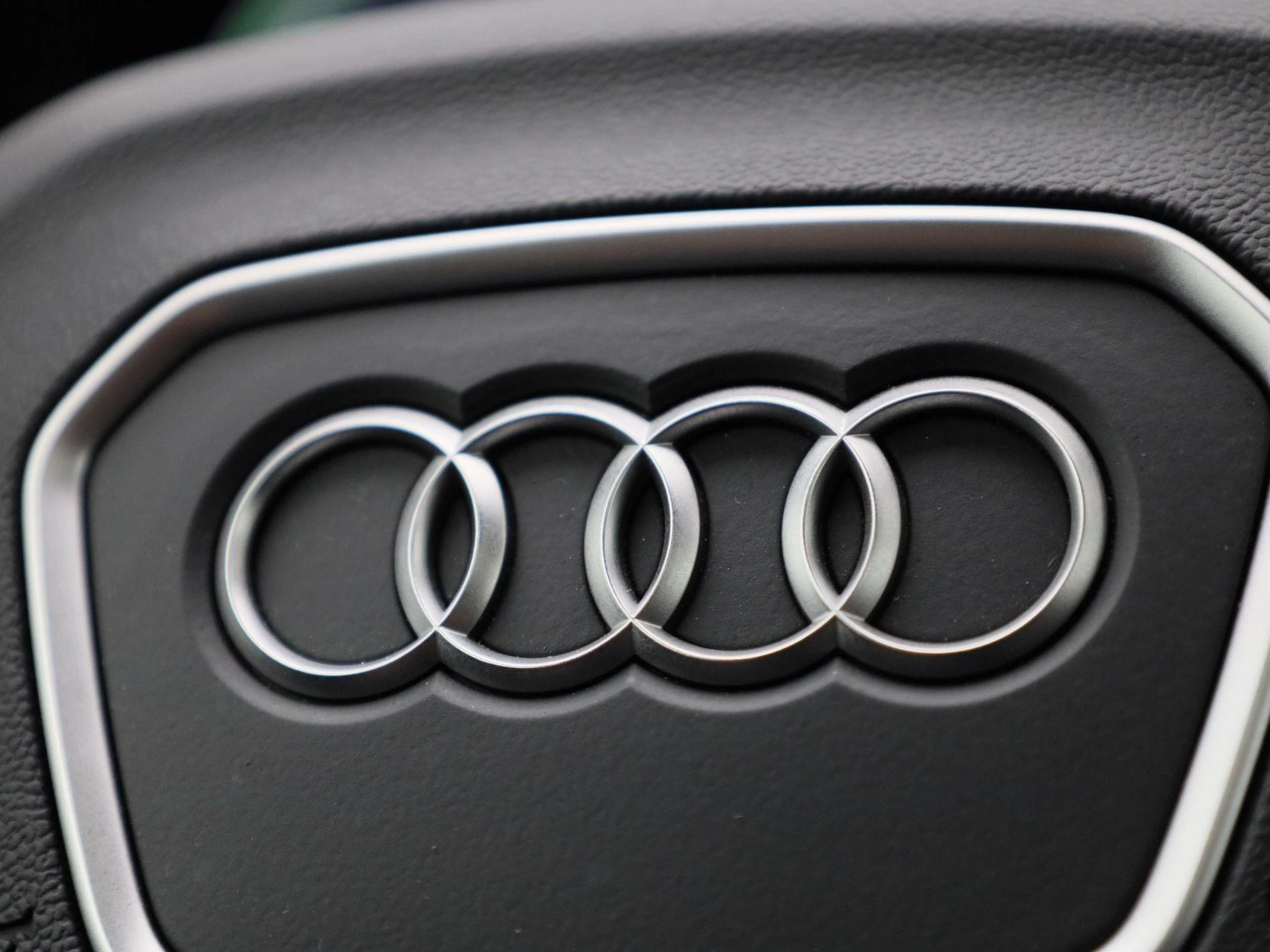 Audi A3 Sportback 45 TFSI e S edition Competition 272 PK