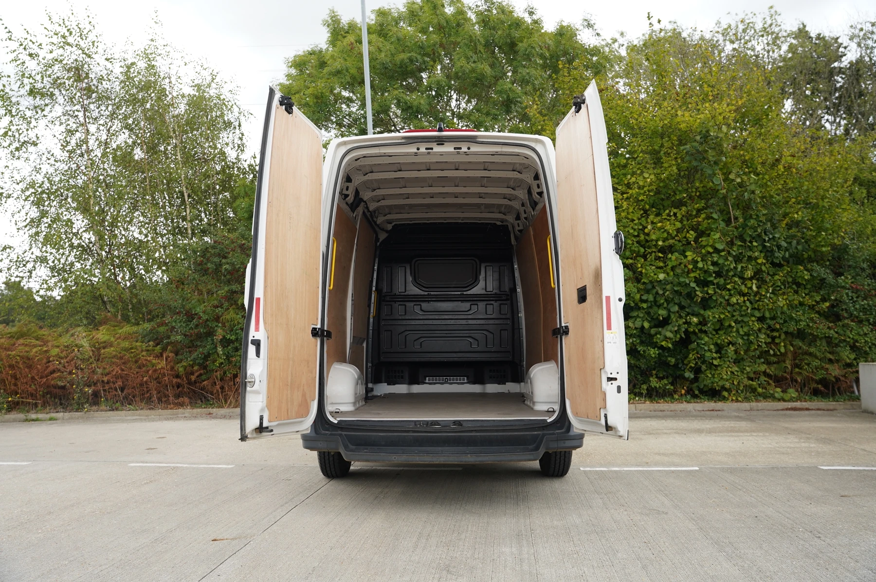 Volkswagen-Crafter-image-35