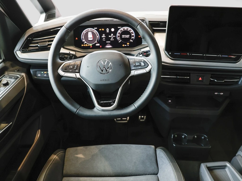 Volkswagen-Multivan-image-10