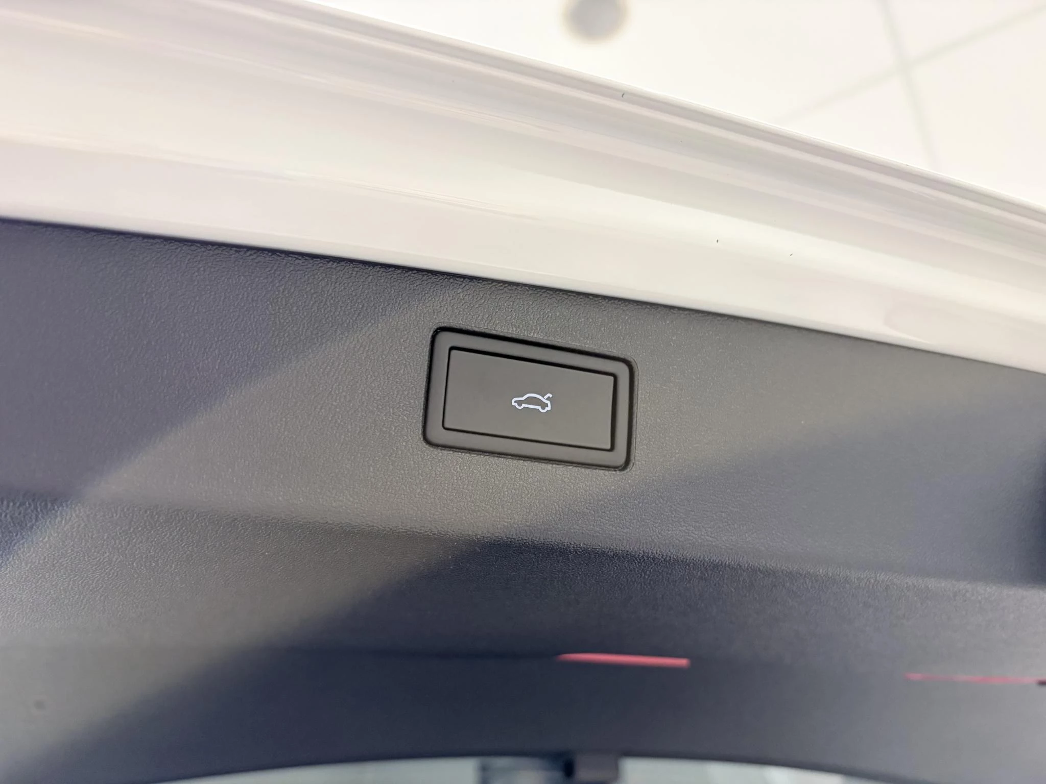 Volkswagen-Tiguan-image-7