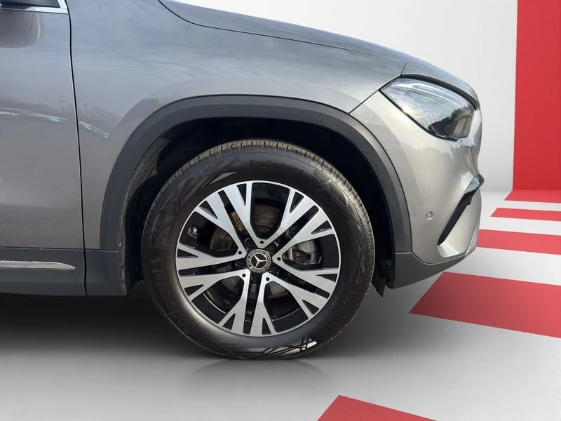 Mercedes-Benz-GLA-image-4