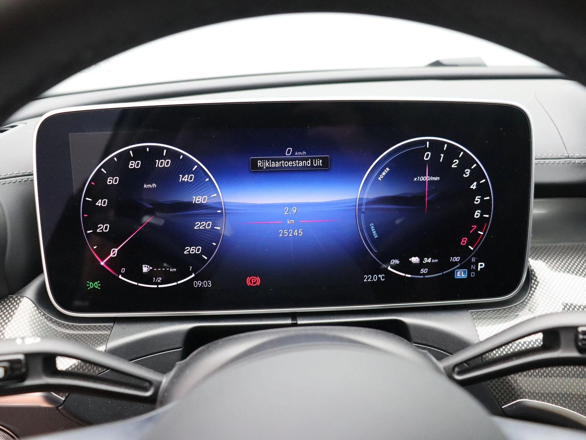 Mercedes-Benz-C-Klasse-image-11