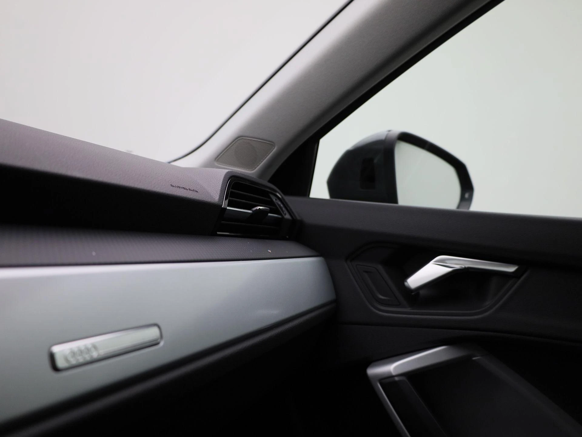 Audi-Q3-image-27
