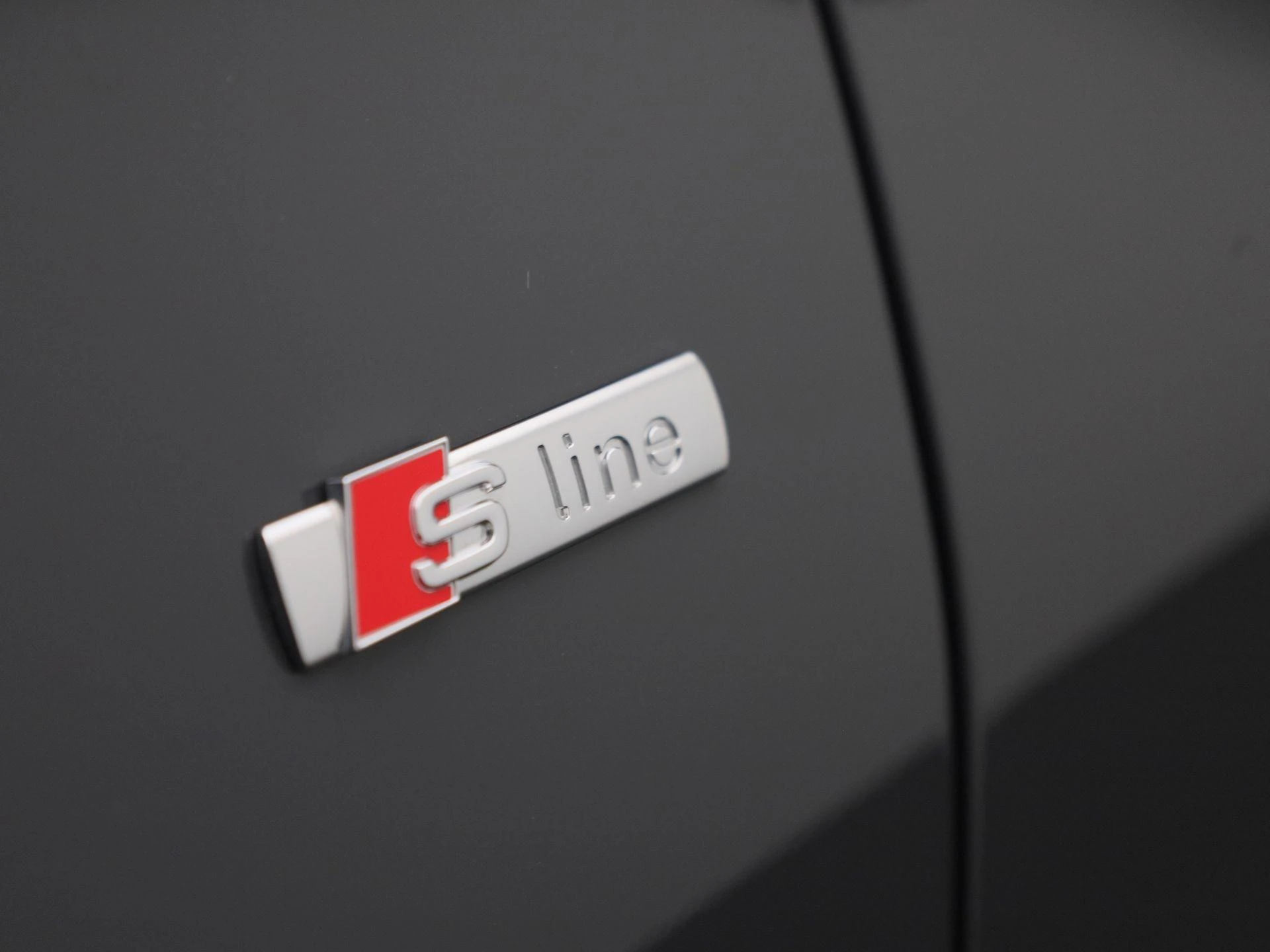 Audi-Q6 e-tron-image-17