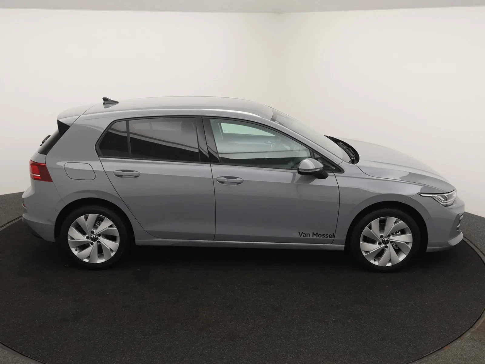 Volkswagen Golf VIII Golf Life Business 1.5eTSI 116PK AUTOMAAT * DEMO *
