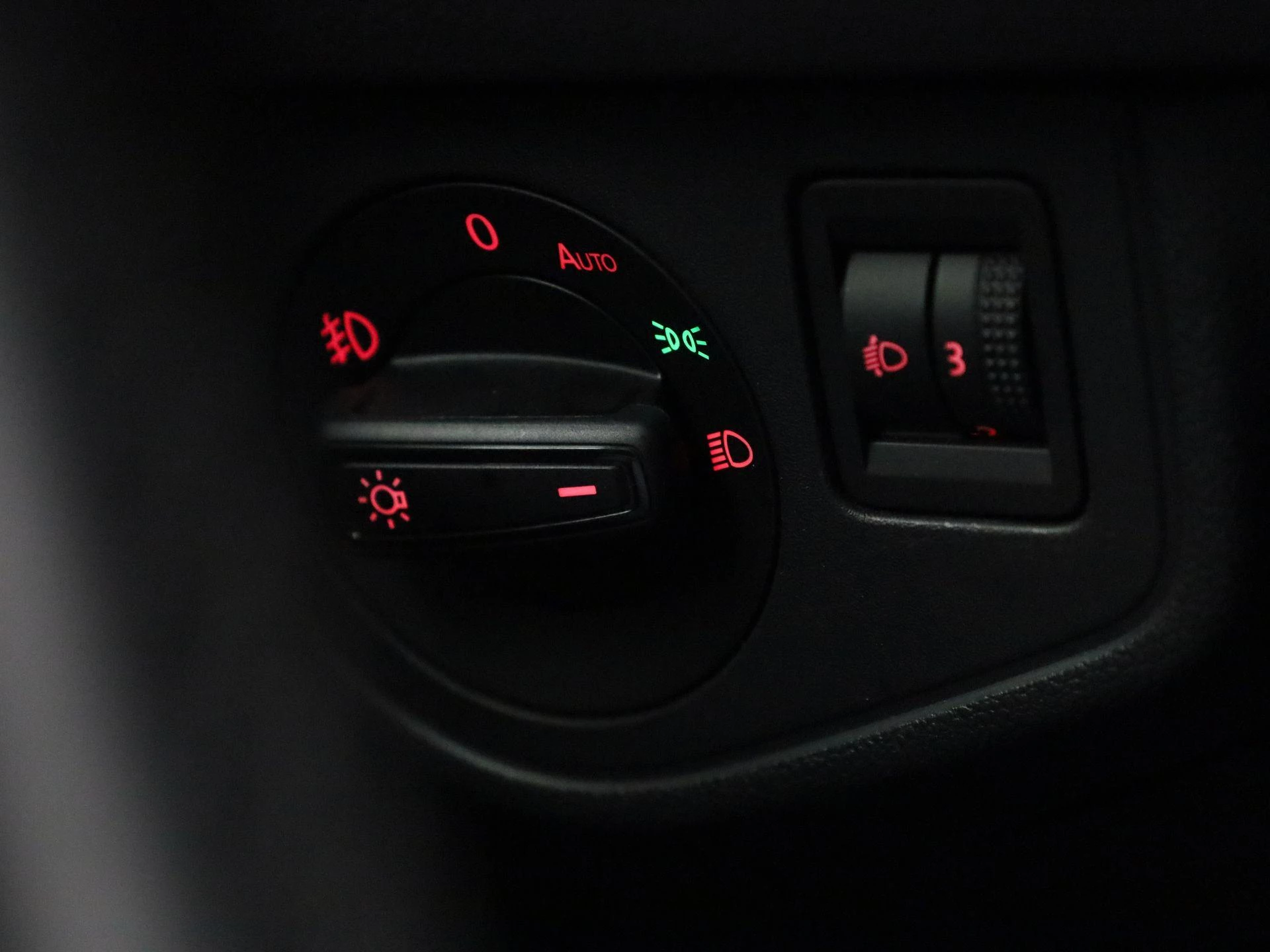 Volkswagen-Polo-image-23