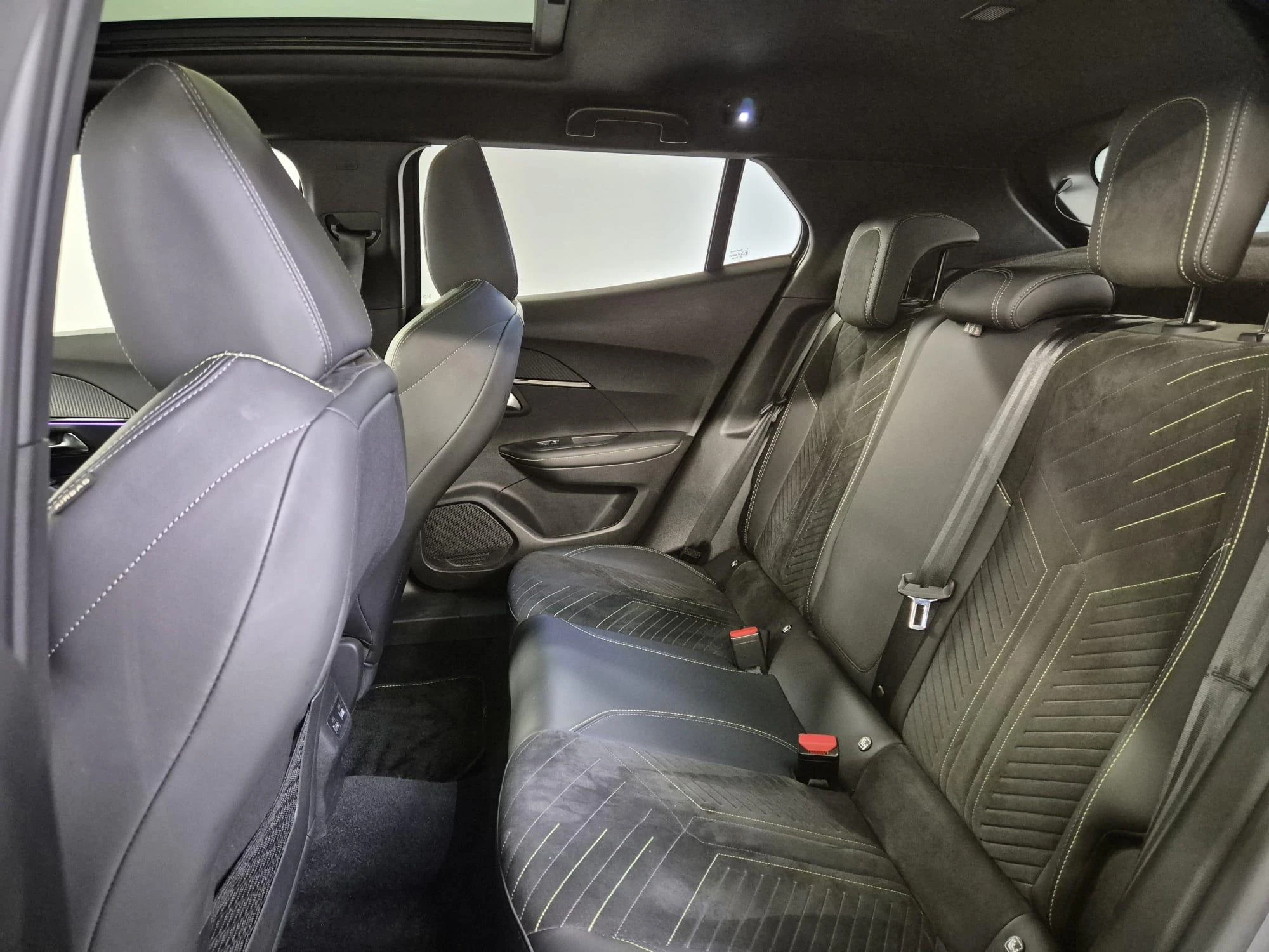 Peugeot-2008-image-11