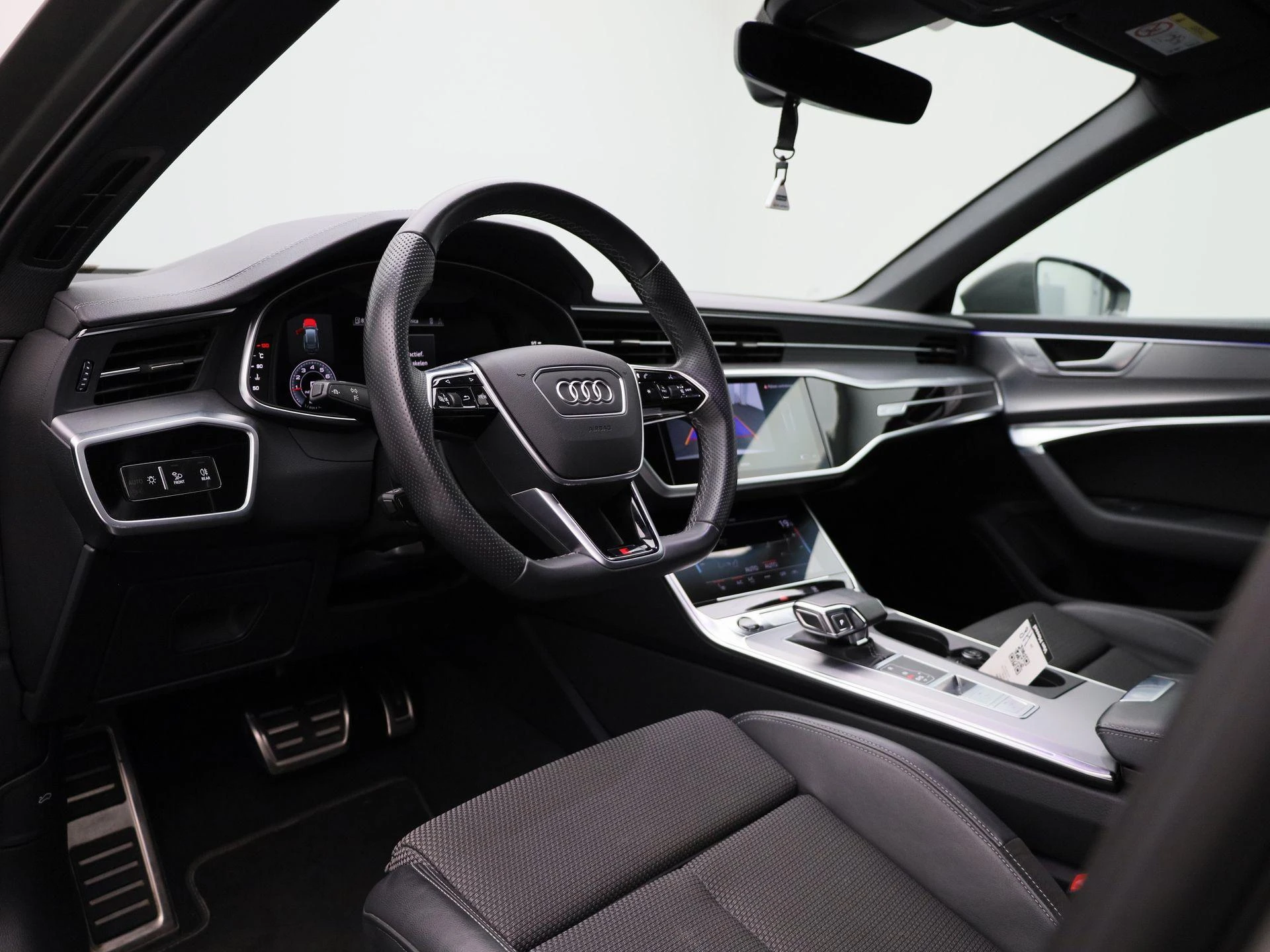 Audi-A6-image-36