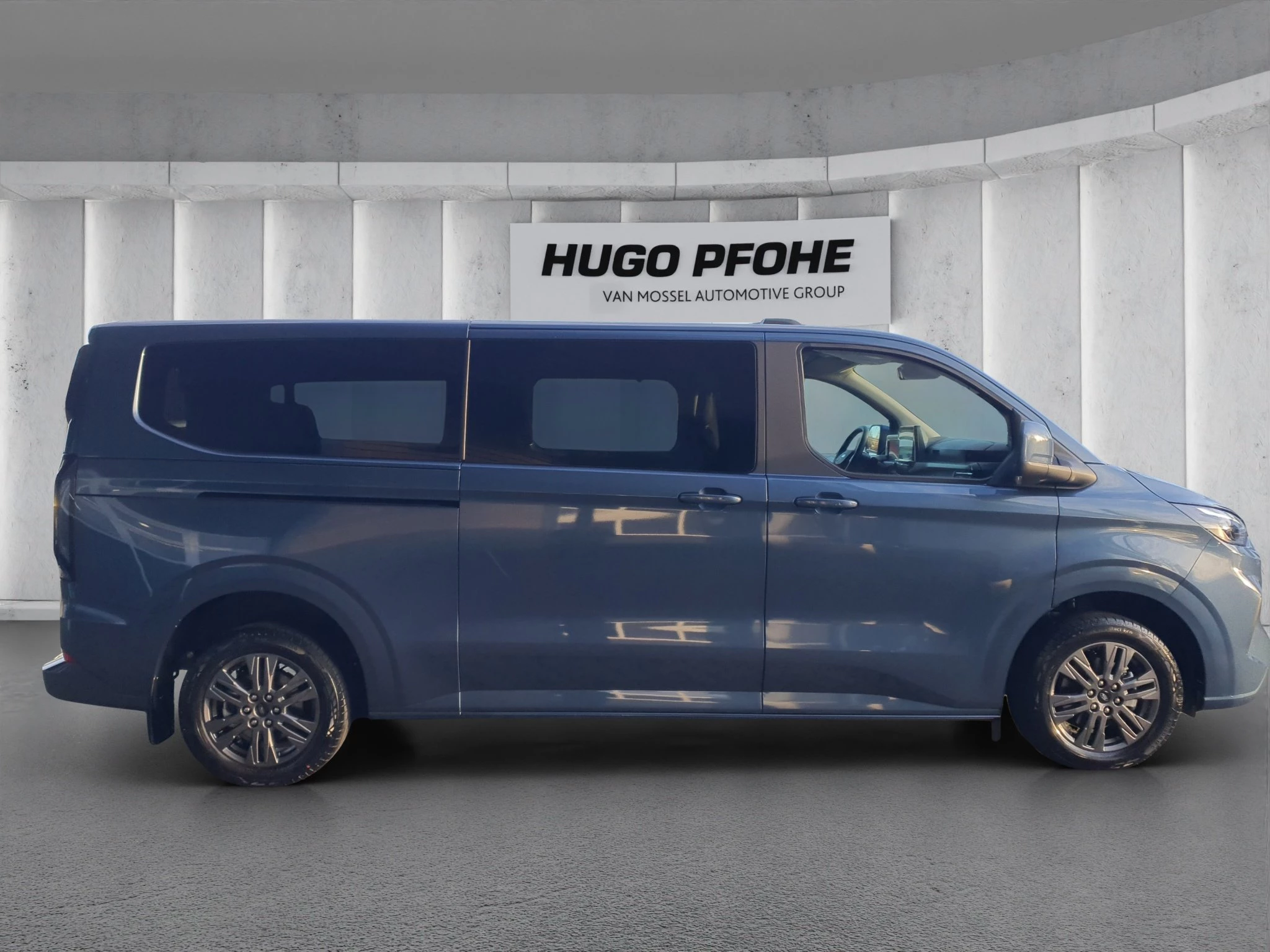 Ford-Tourneo Custom-image-5