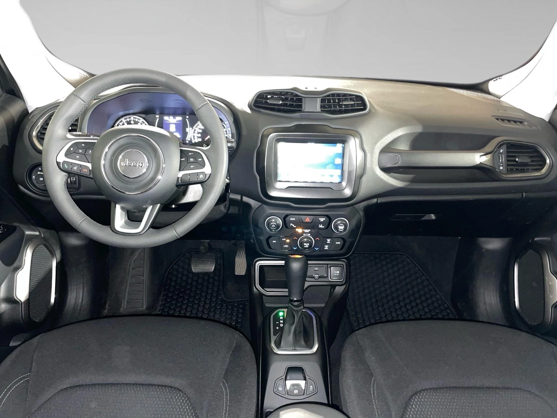 Jeep-Renegade-image-4
