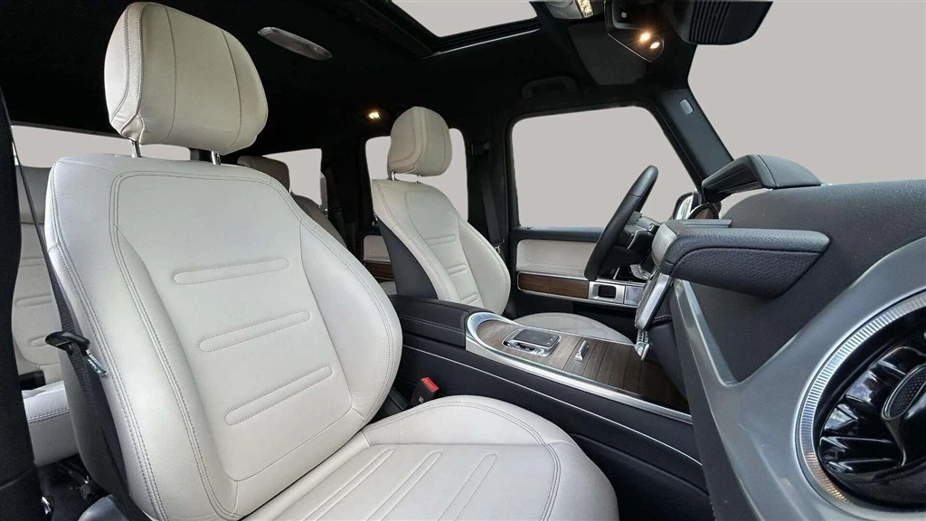 Mercedes-Benz-G-Klasse-image-26