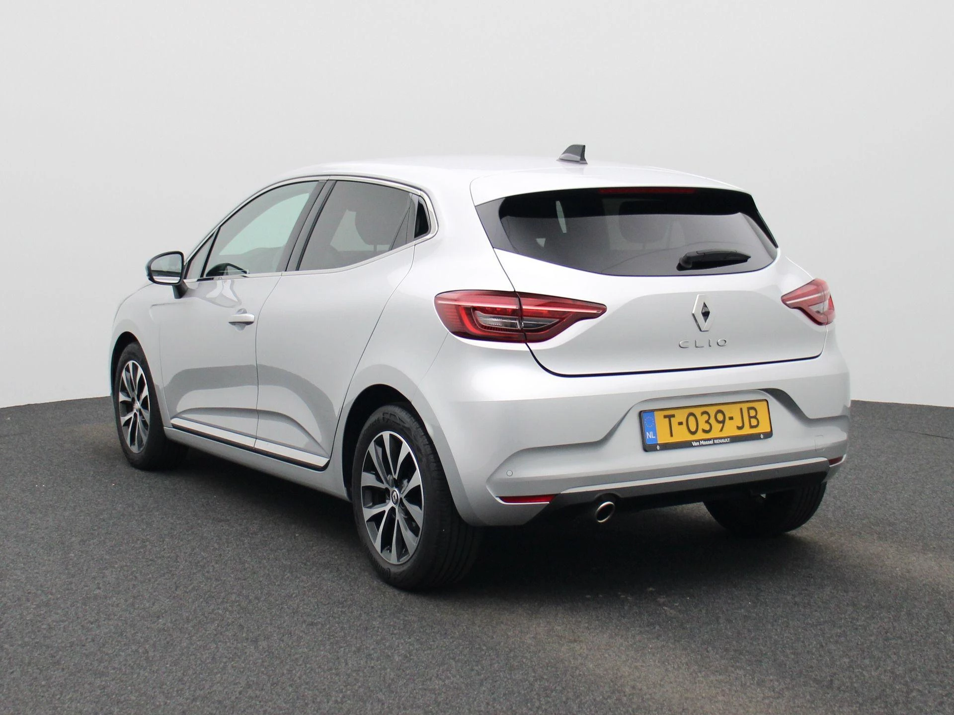 Renault-Clio-image-1