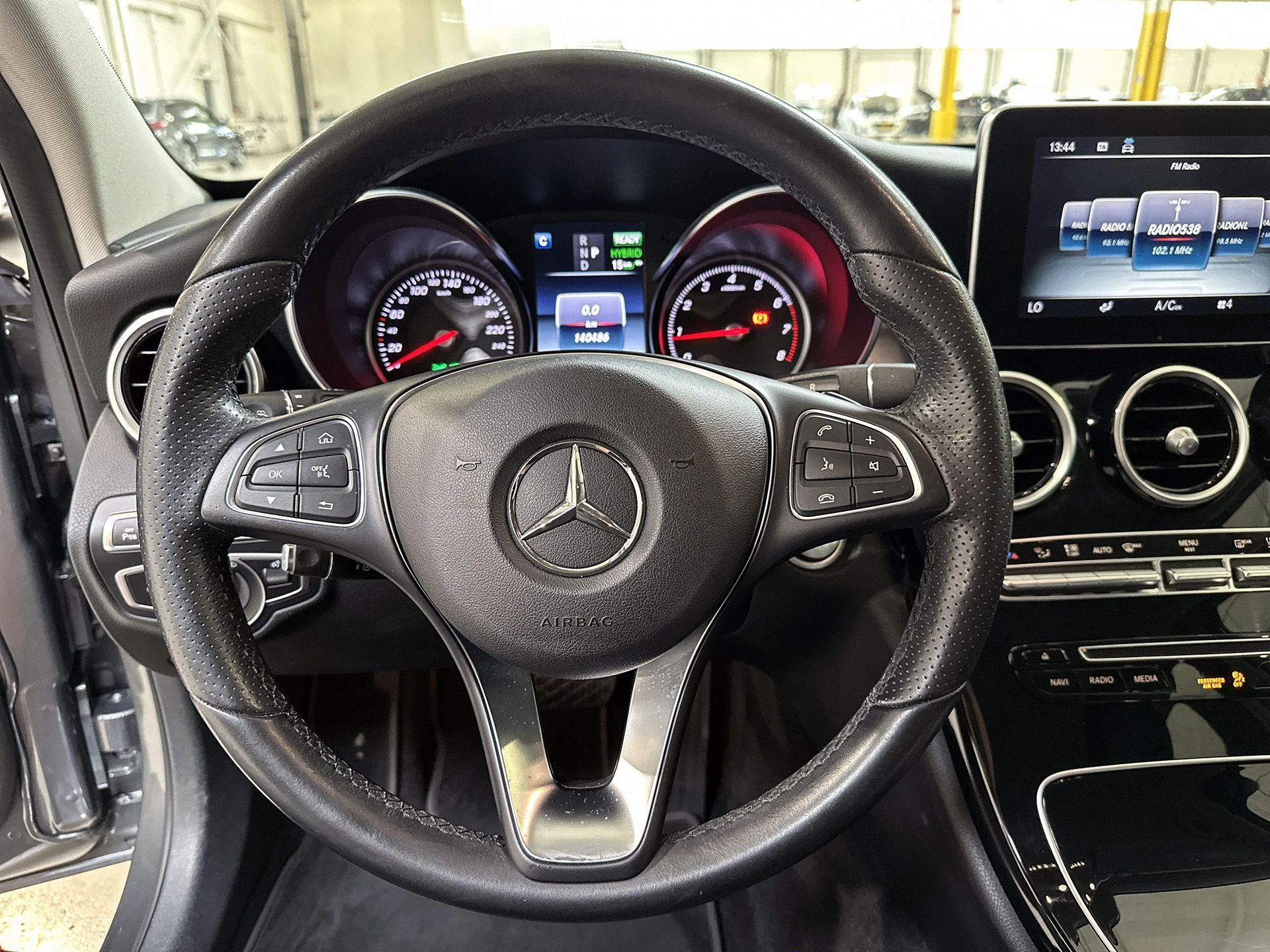 Mercedes-Benz-C-Klasse-image-28