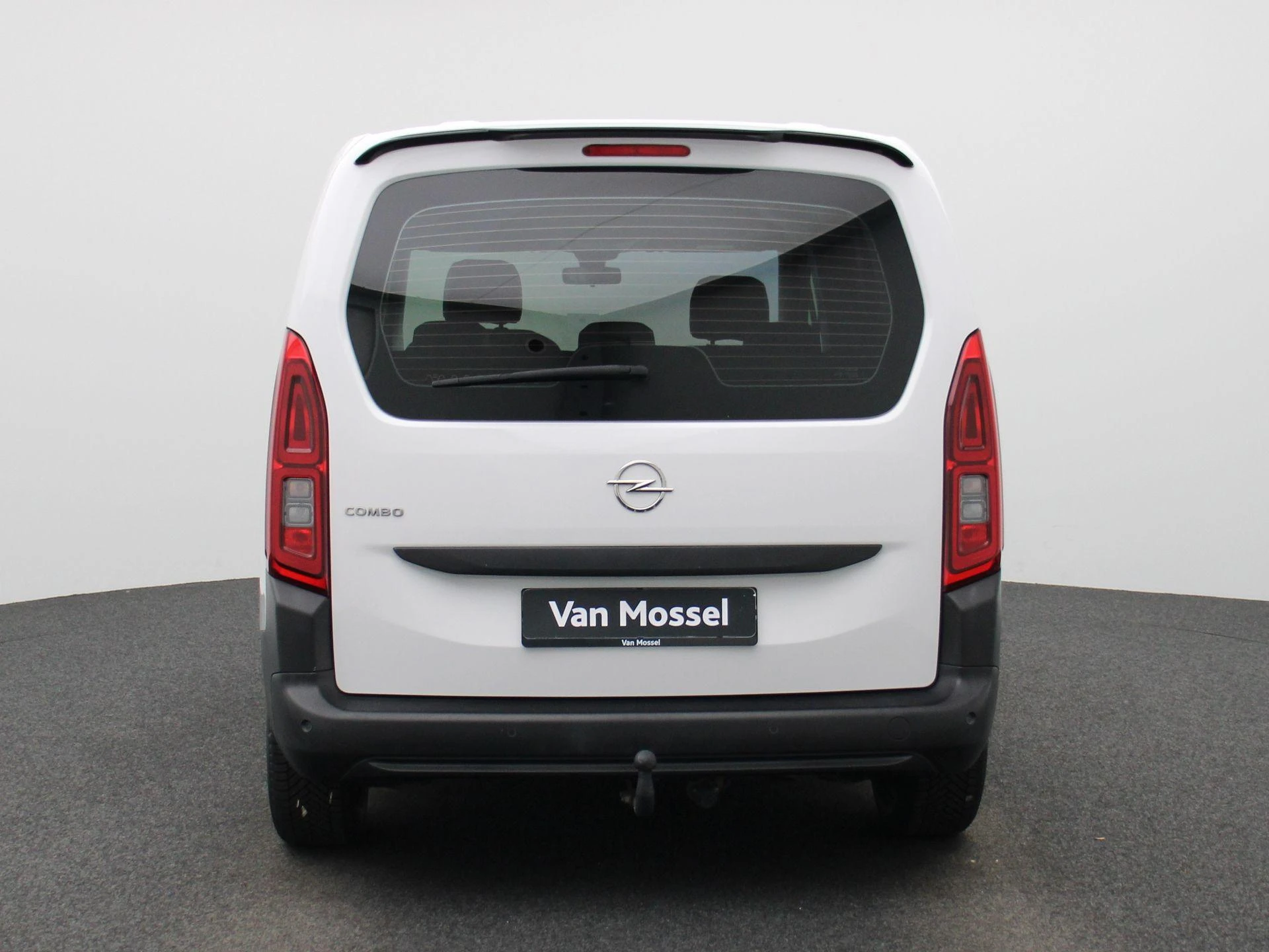 Opel-Combo Life-image-5