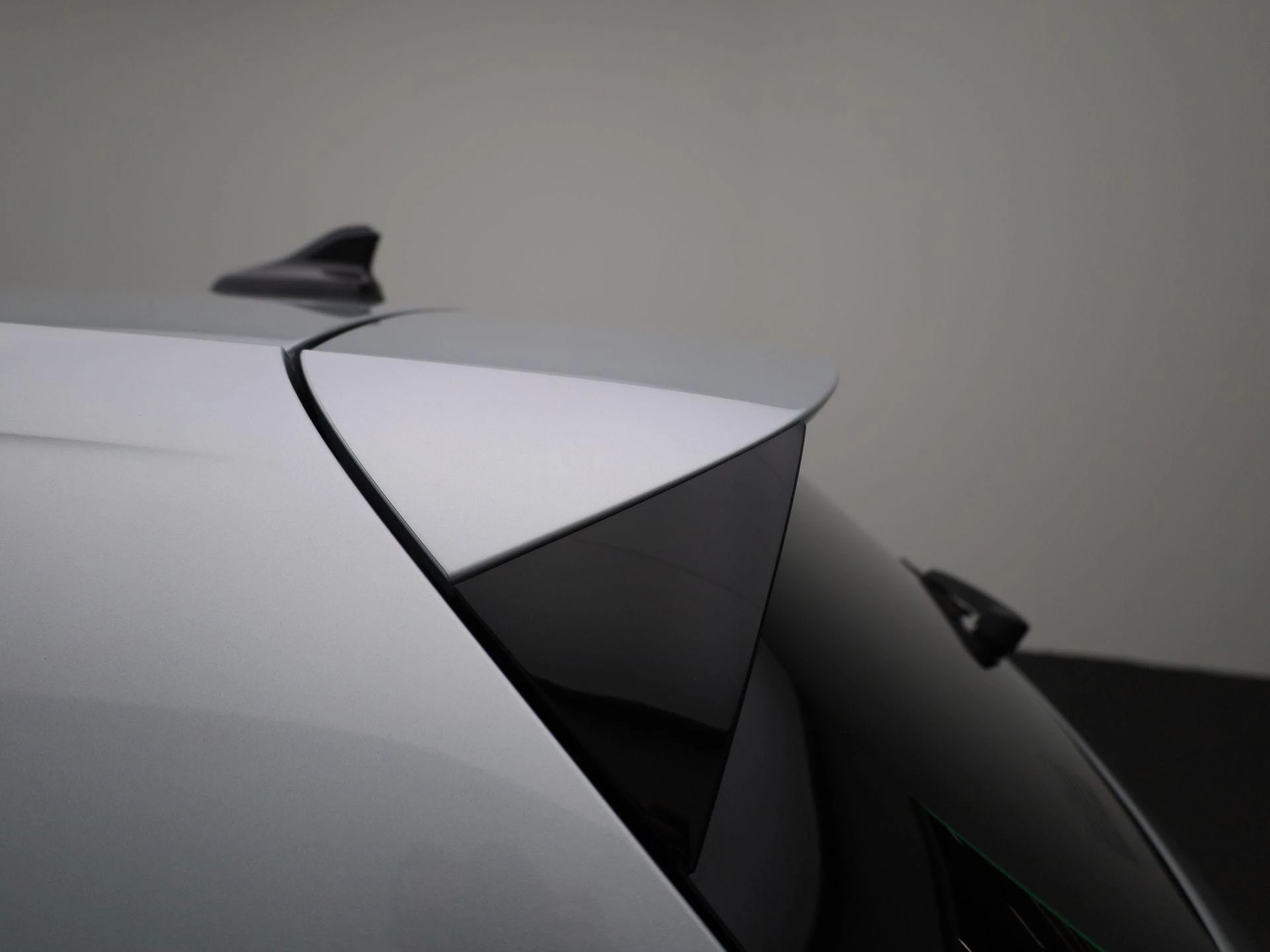 Volkswagen-Golf-image-44