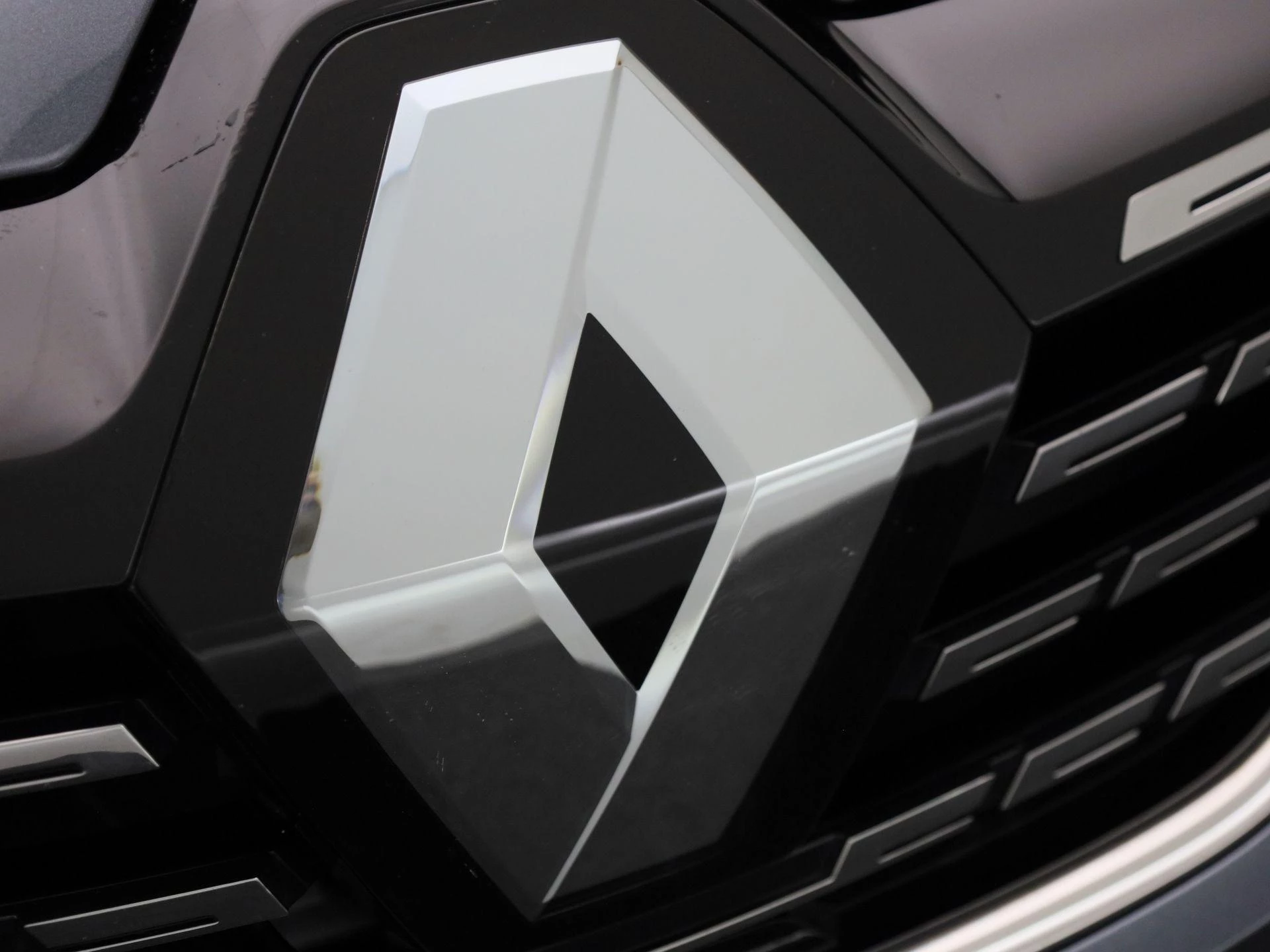 Renault-Megane E-Tech-image-41