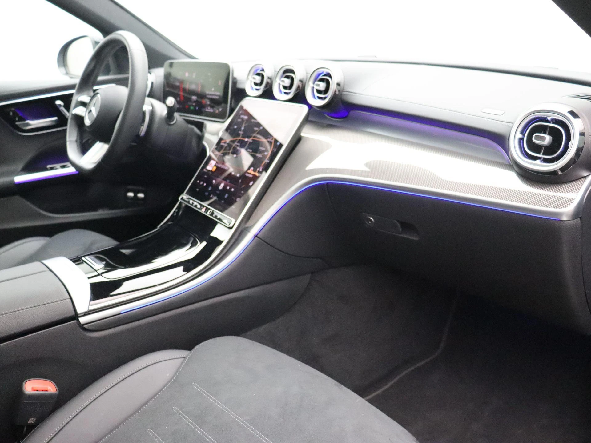 Mercedes-Benz-C-Klasse-image-28