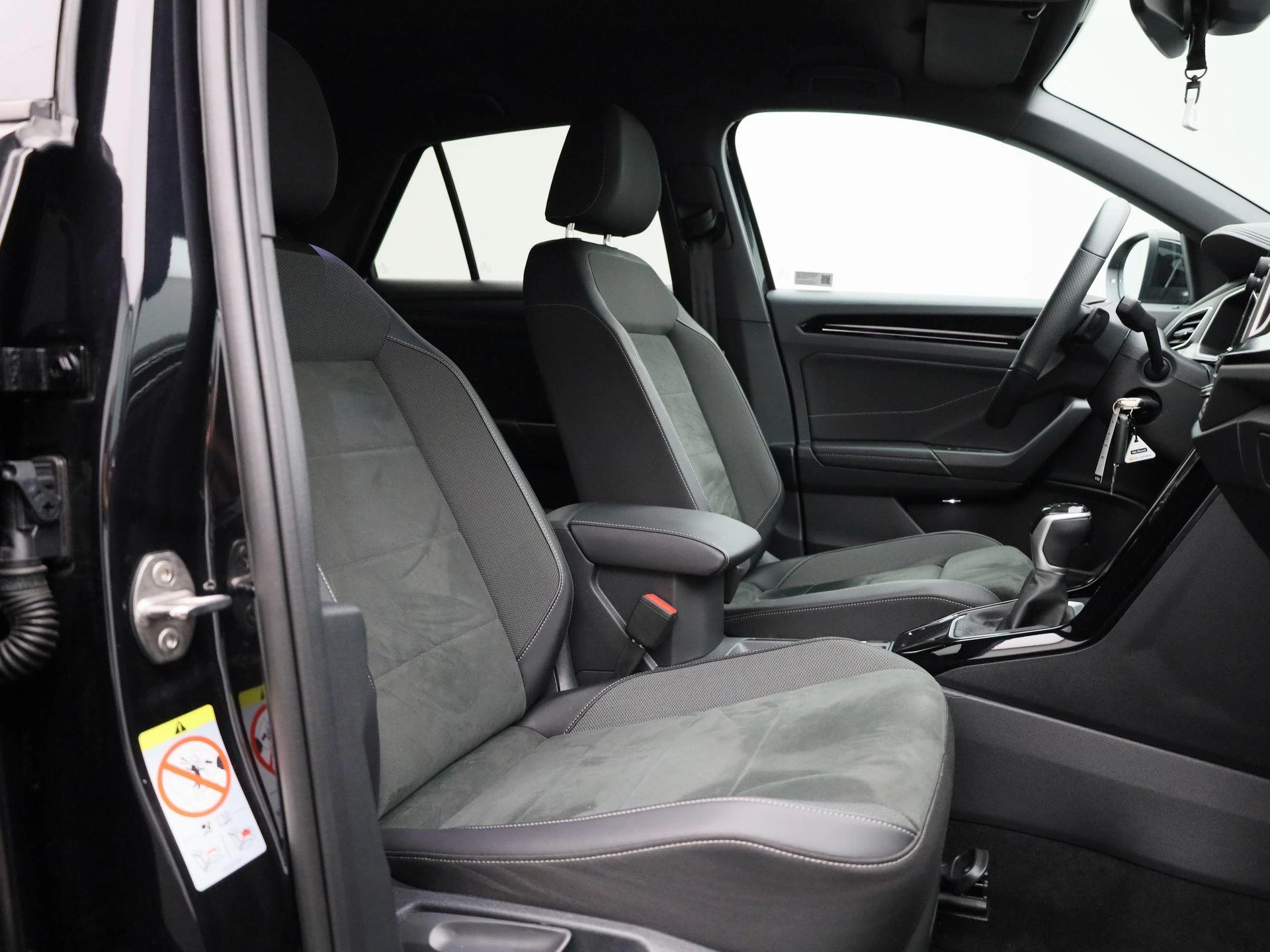 Volkswagen T-Roc 1.5 TSI R-Line 150 PK|