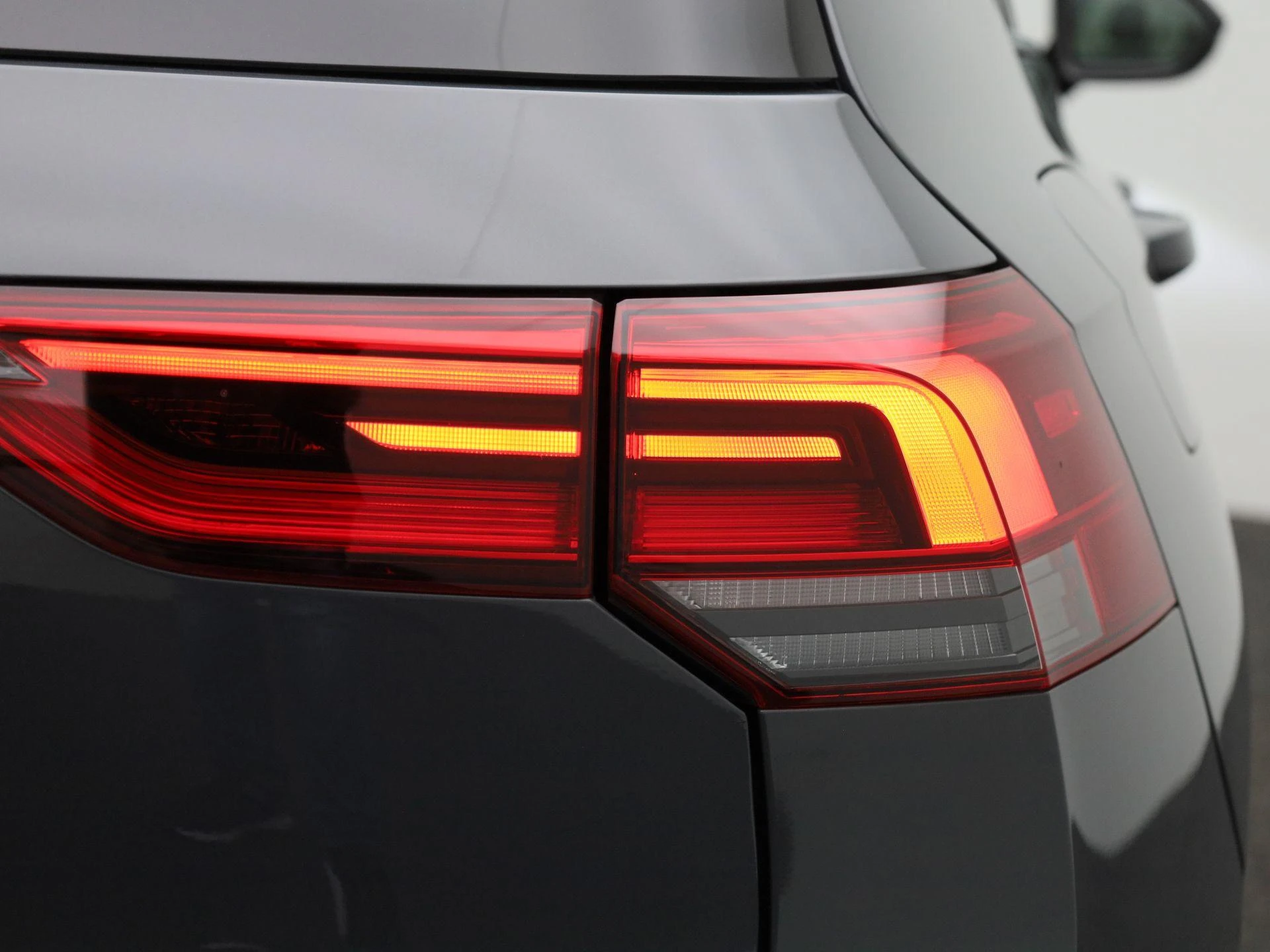 Volkswagen-Golf-image-34
