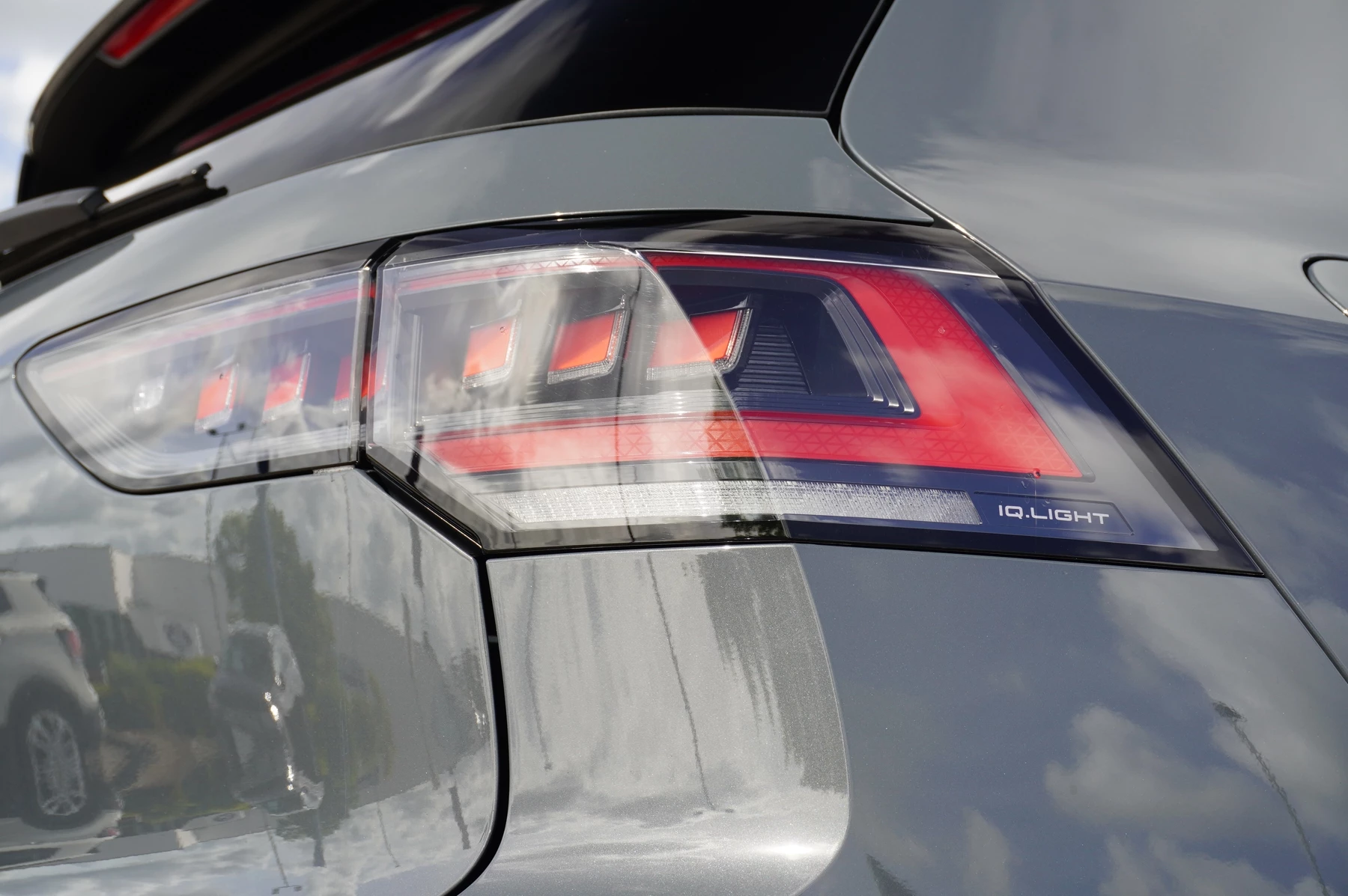 Volkswagen-Golf-image-41