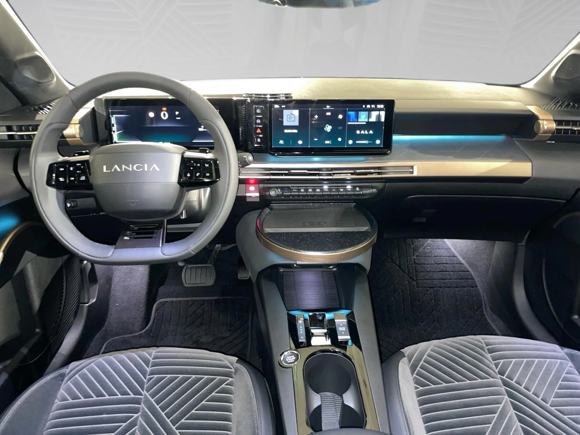 Lancia-Ypsilon-image-4