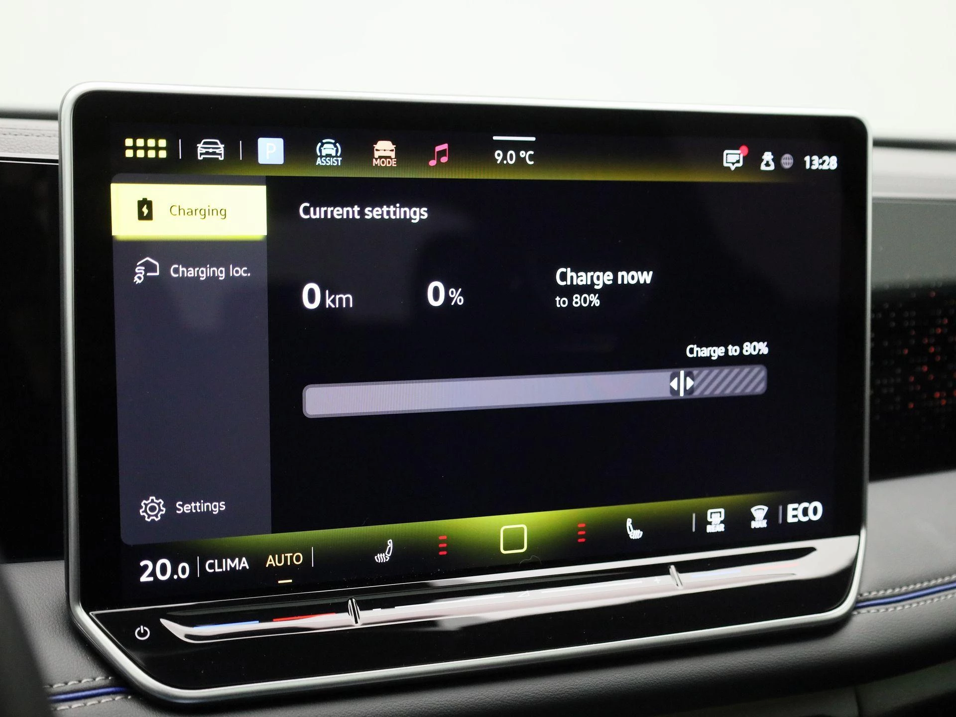 Volkswagen-Tiguan-image-26