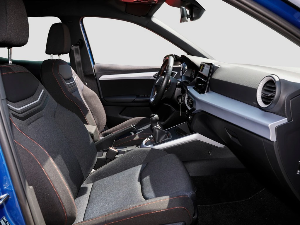 SEAT-Arona-image-6