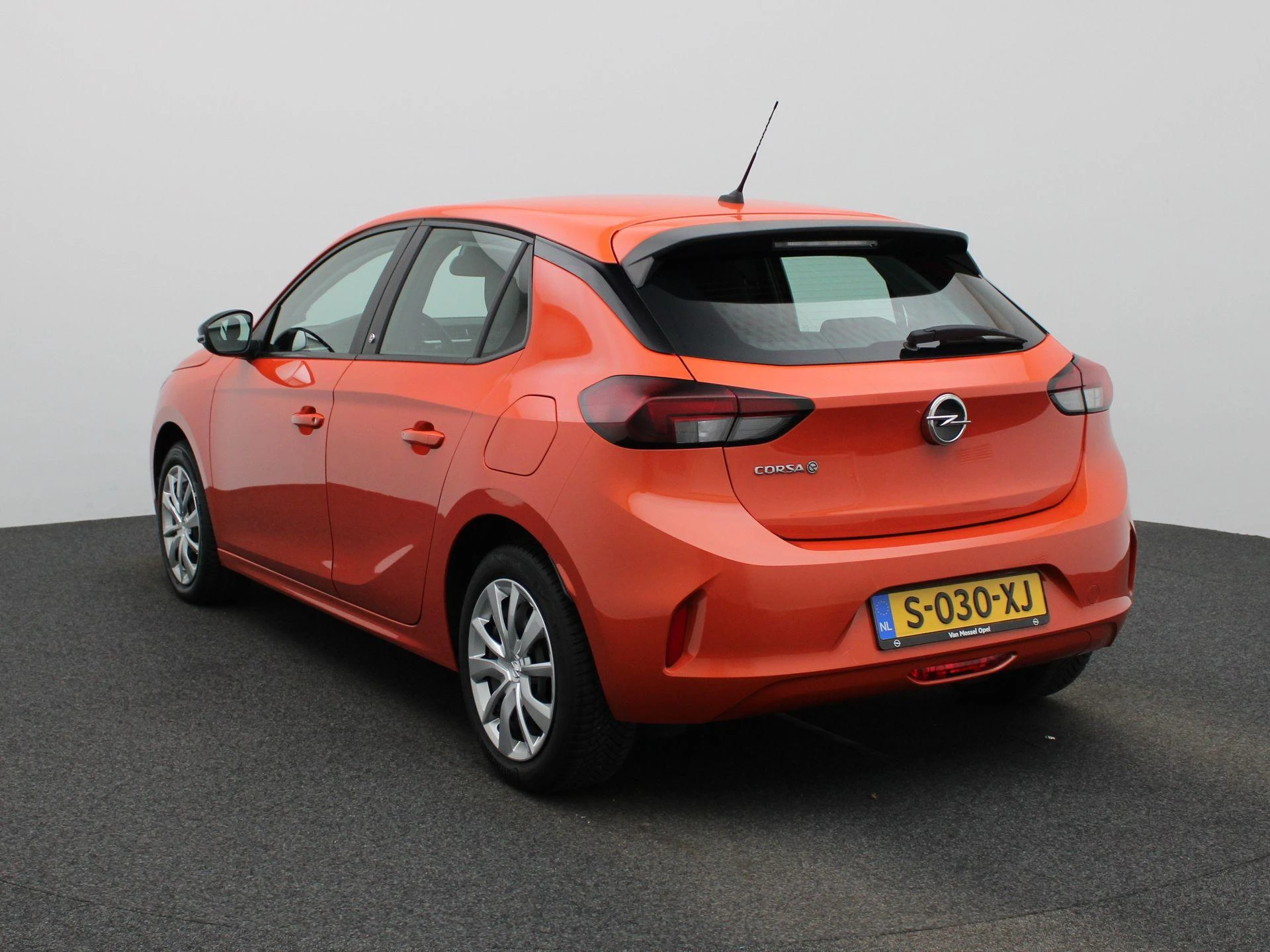 Opel-Corsa-e-image-1