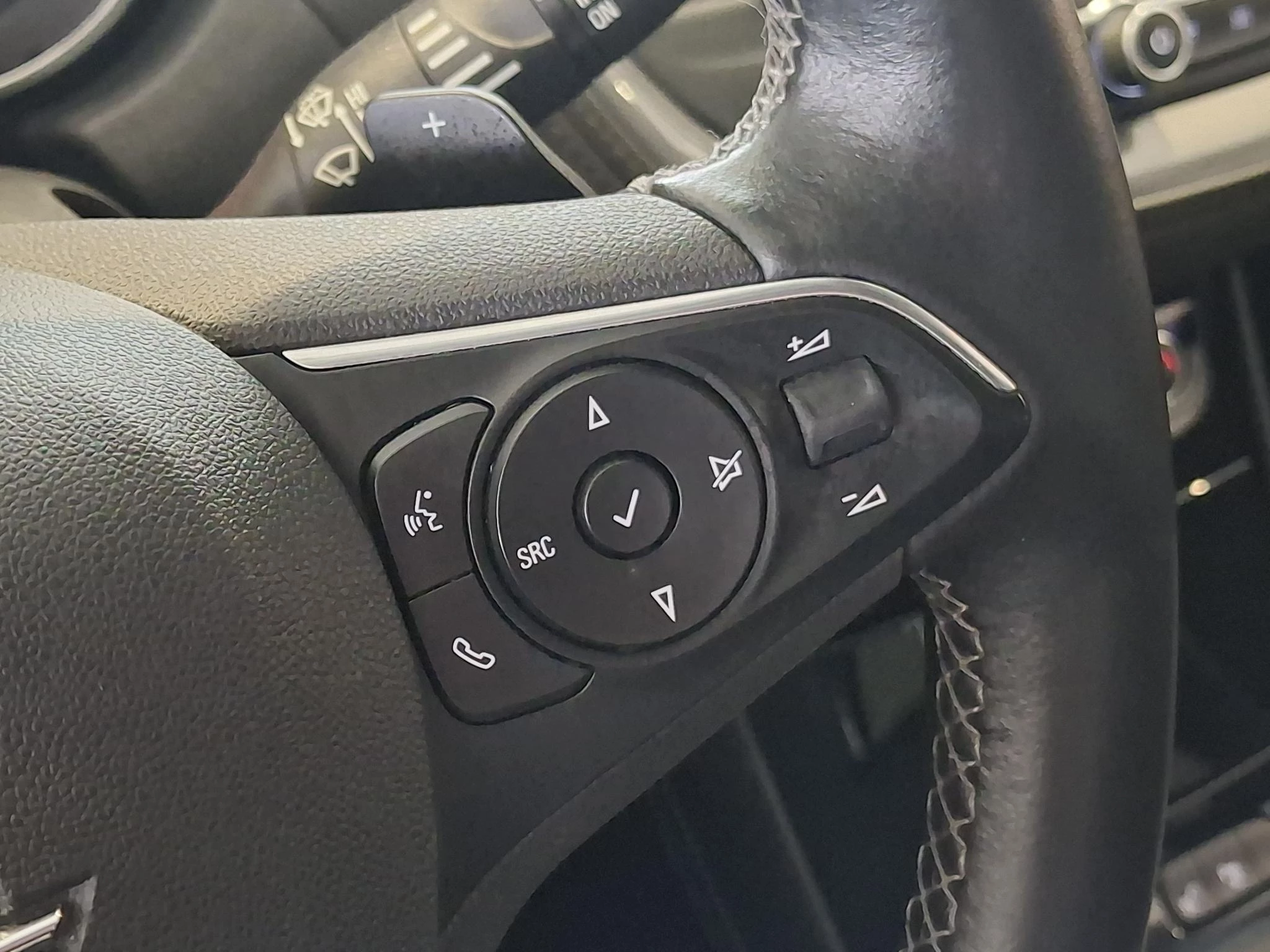 Opel-Grandland X-image-24