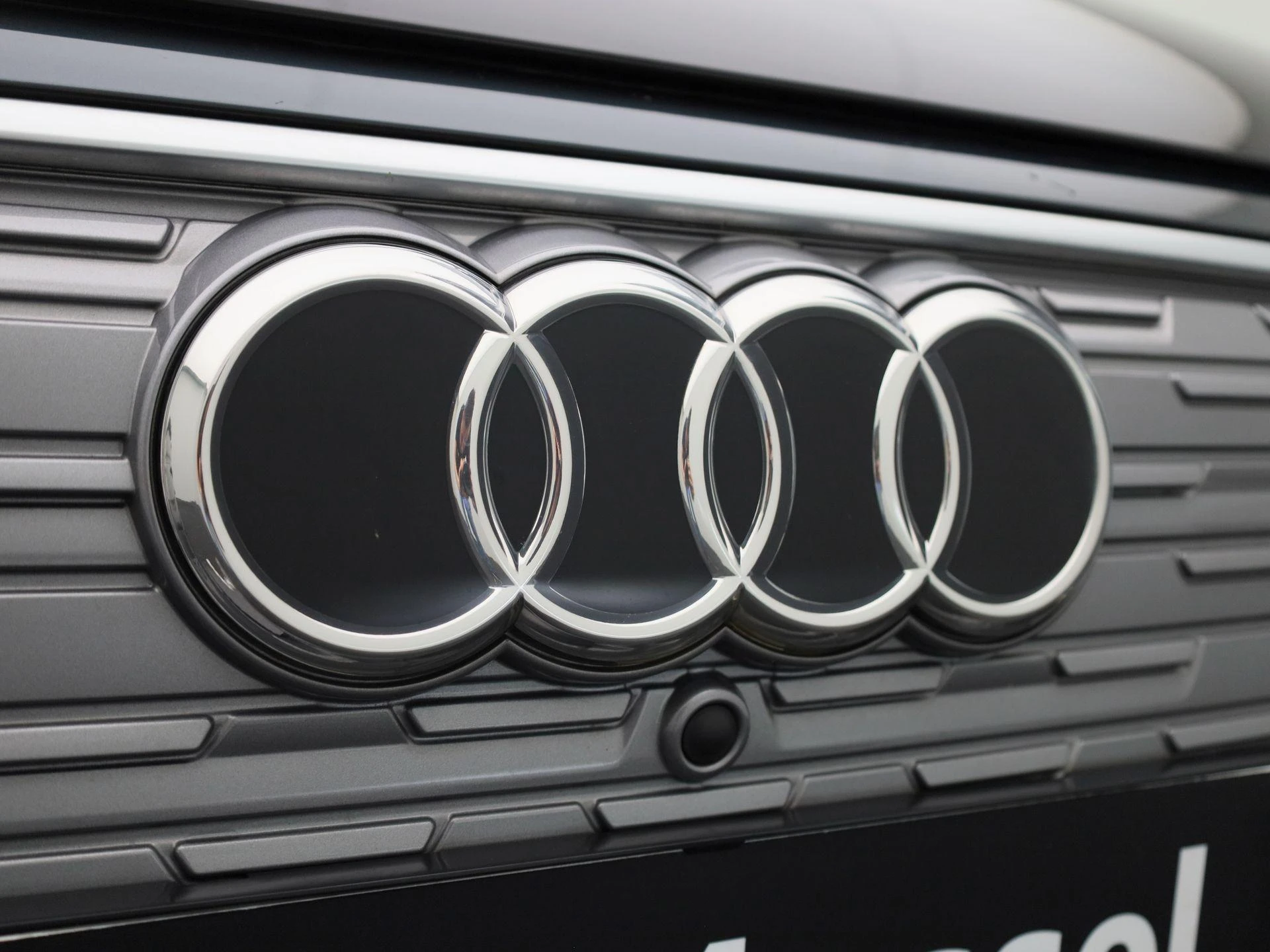 Audi-Q4 e-tron-image-42