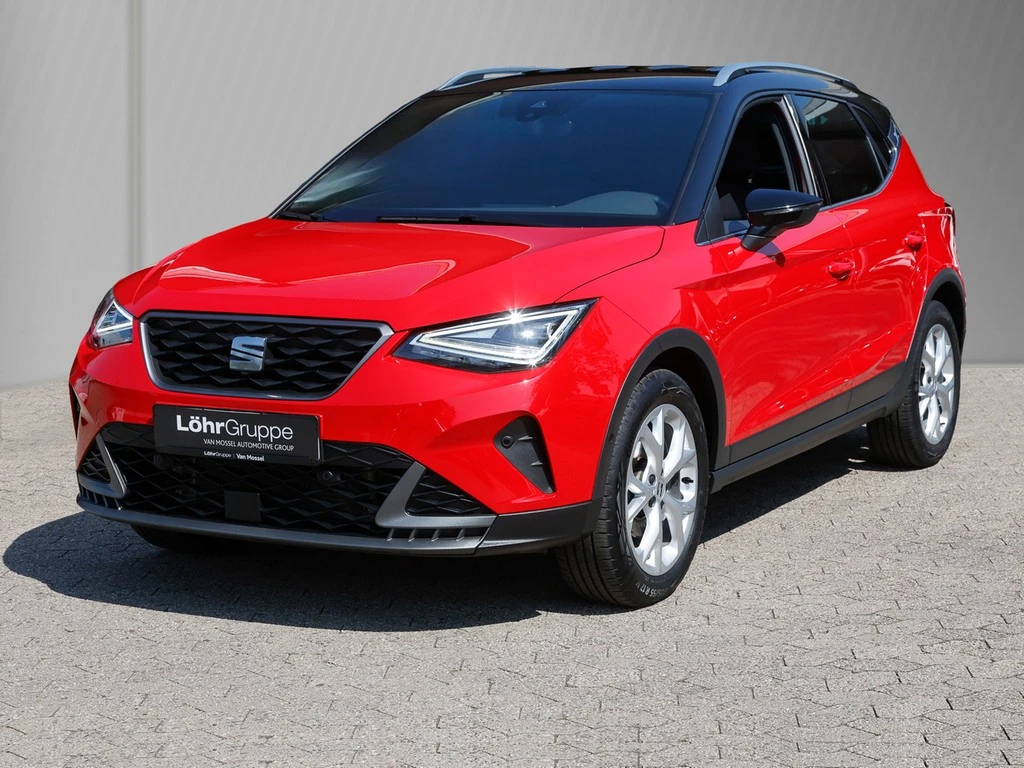 SEAT-Arona-image-1