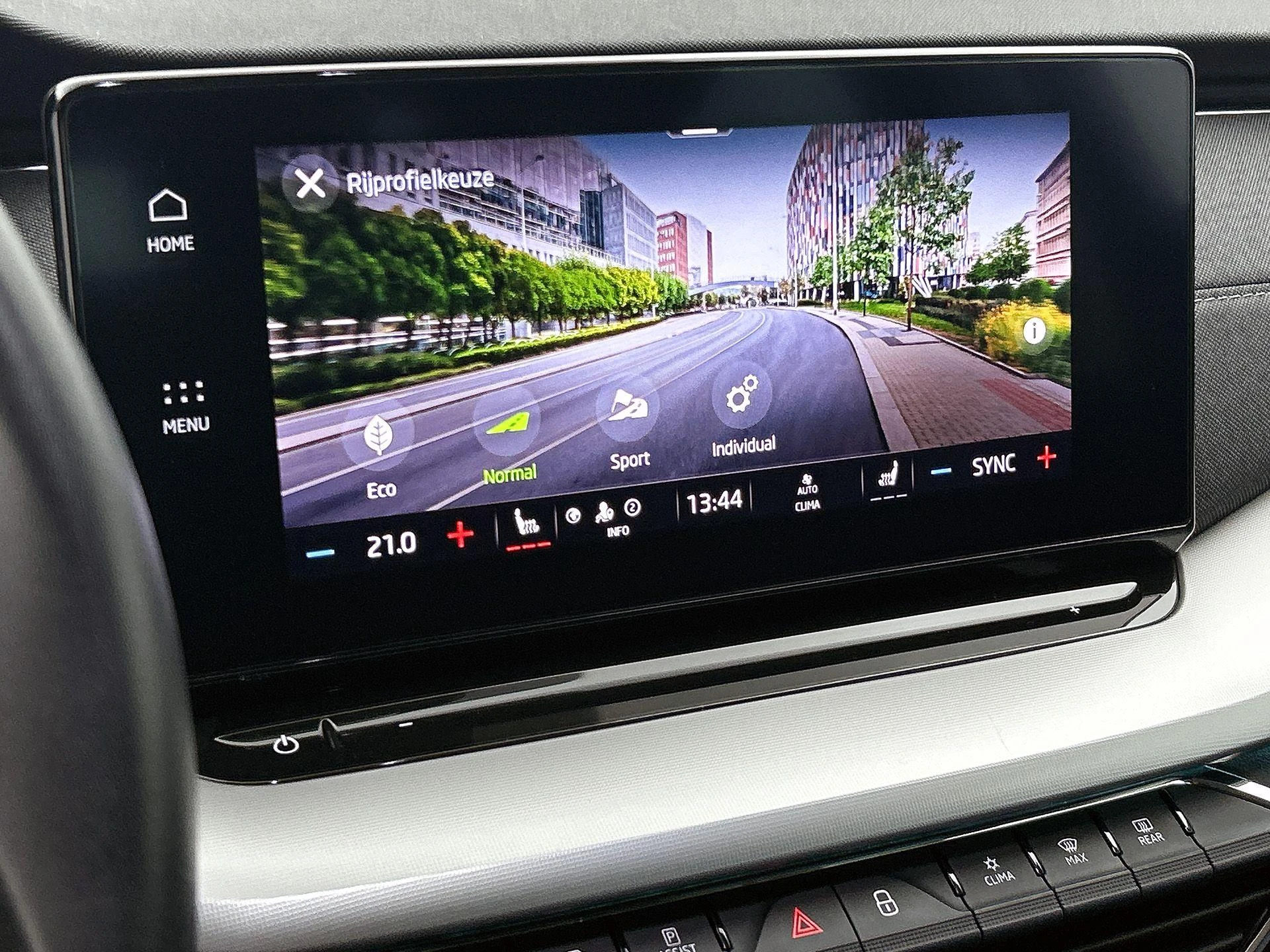 Škoda-Octavia-image-8