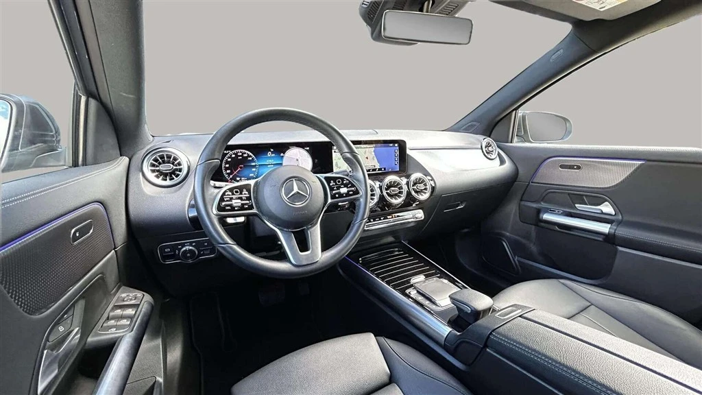 Mercedes-Benz-EQA-image-14