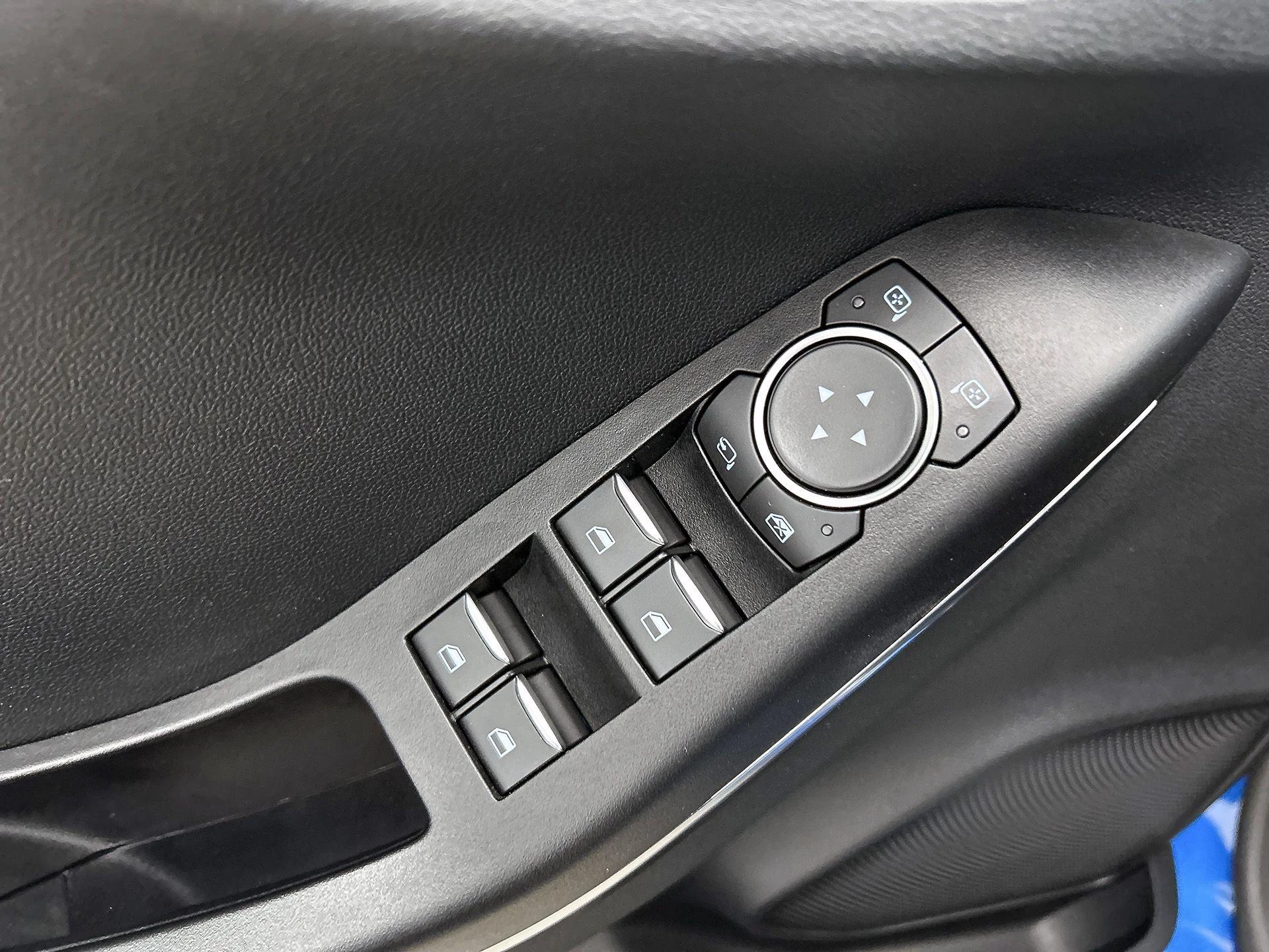 Ford-Puma-image-33