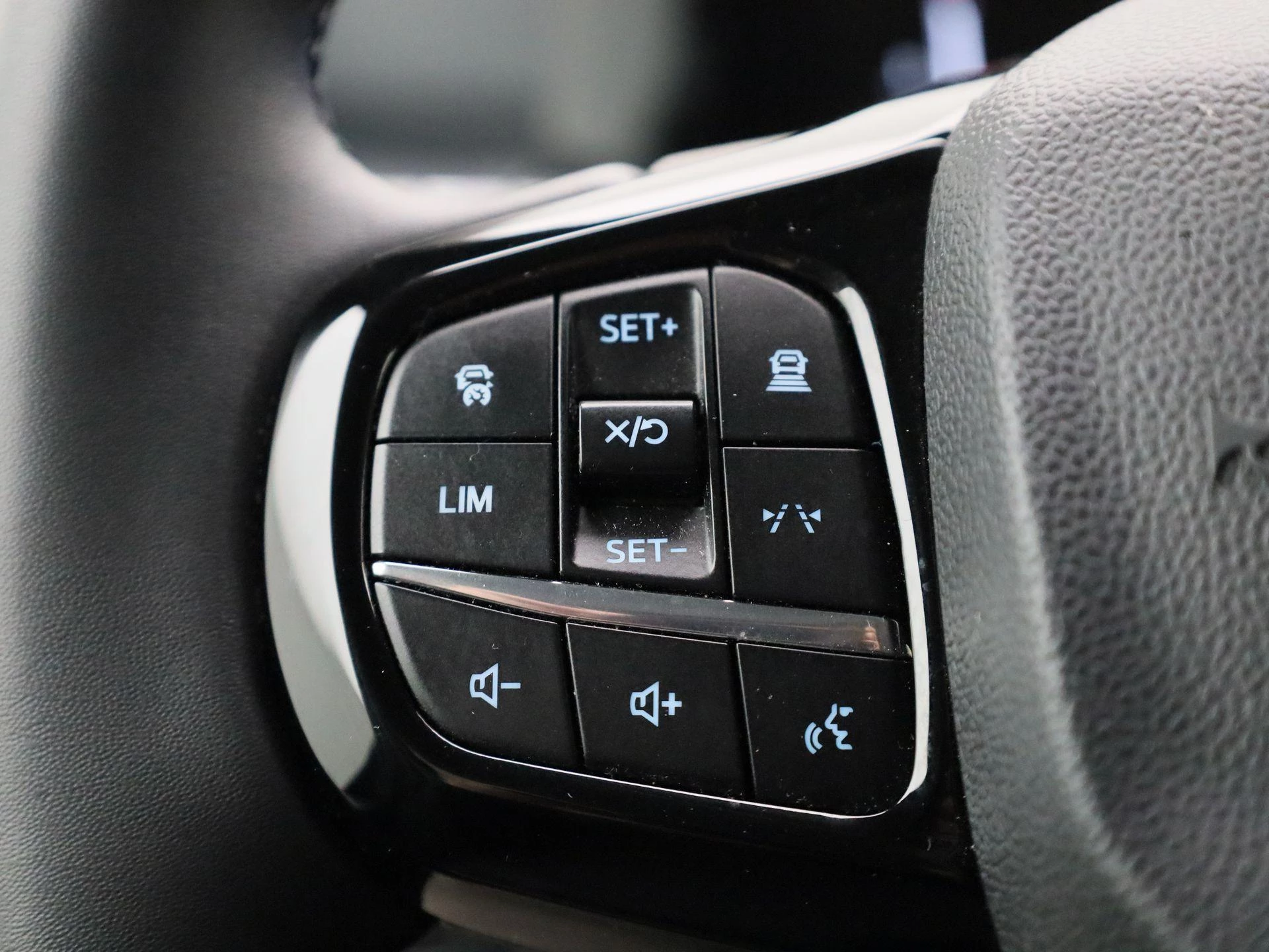 Ford-Transit Custom-image-18