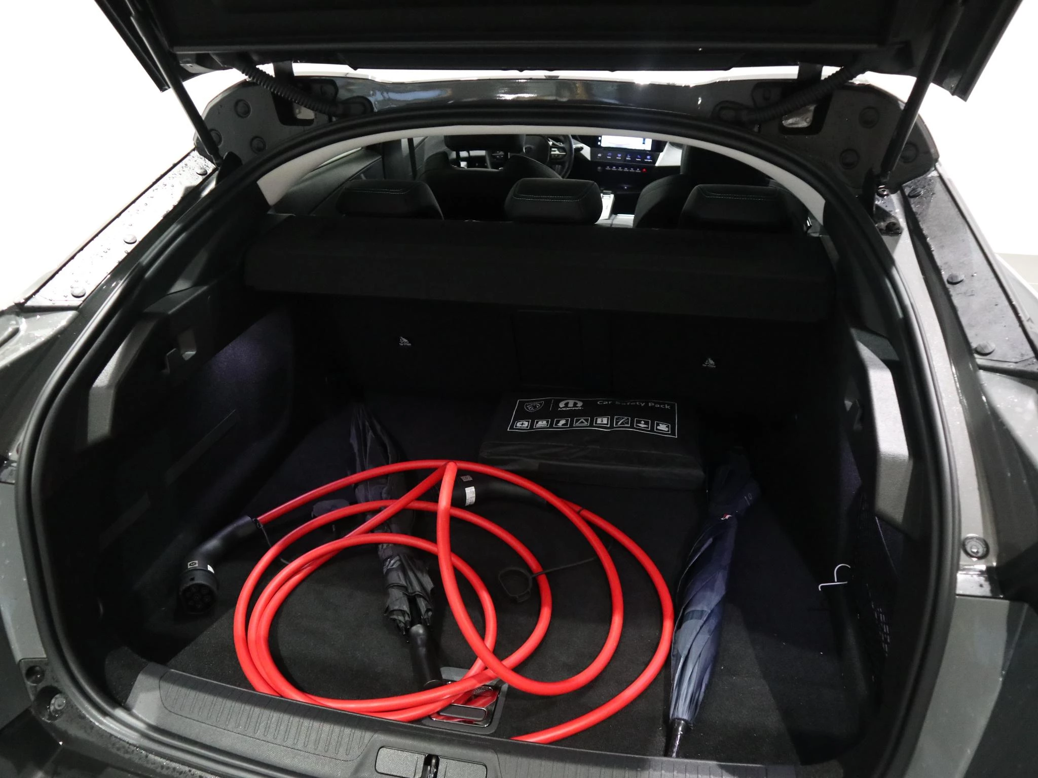 Peugeot-408-image-24