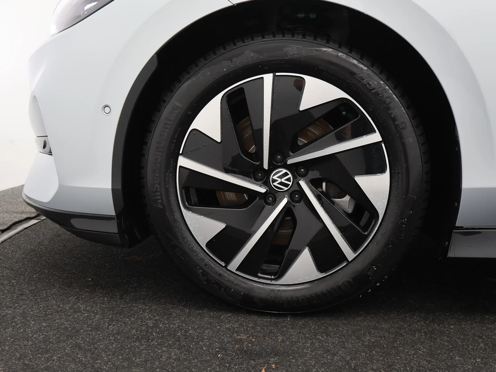 Volkswagen ID.7 Tourer Pro Business Premium 77 kWh 286 pk *TREKHAAK* DEMO