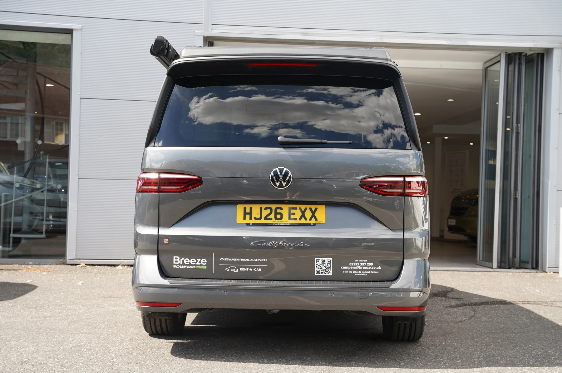 Volkswagen-California-image-11