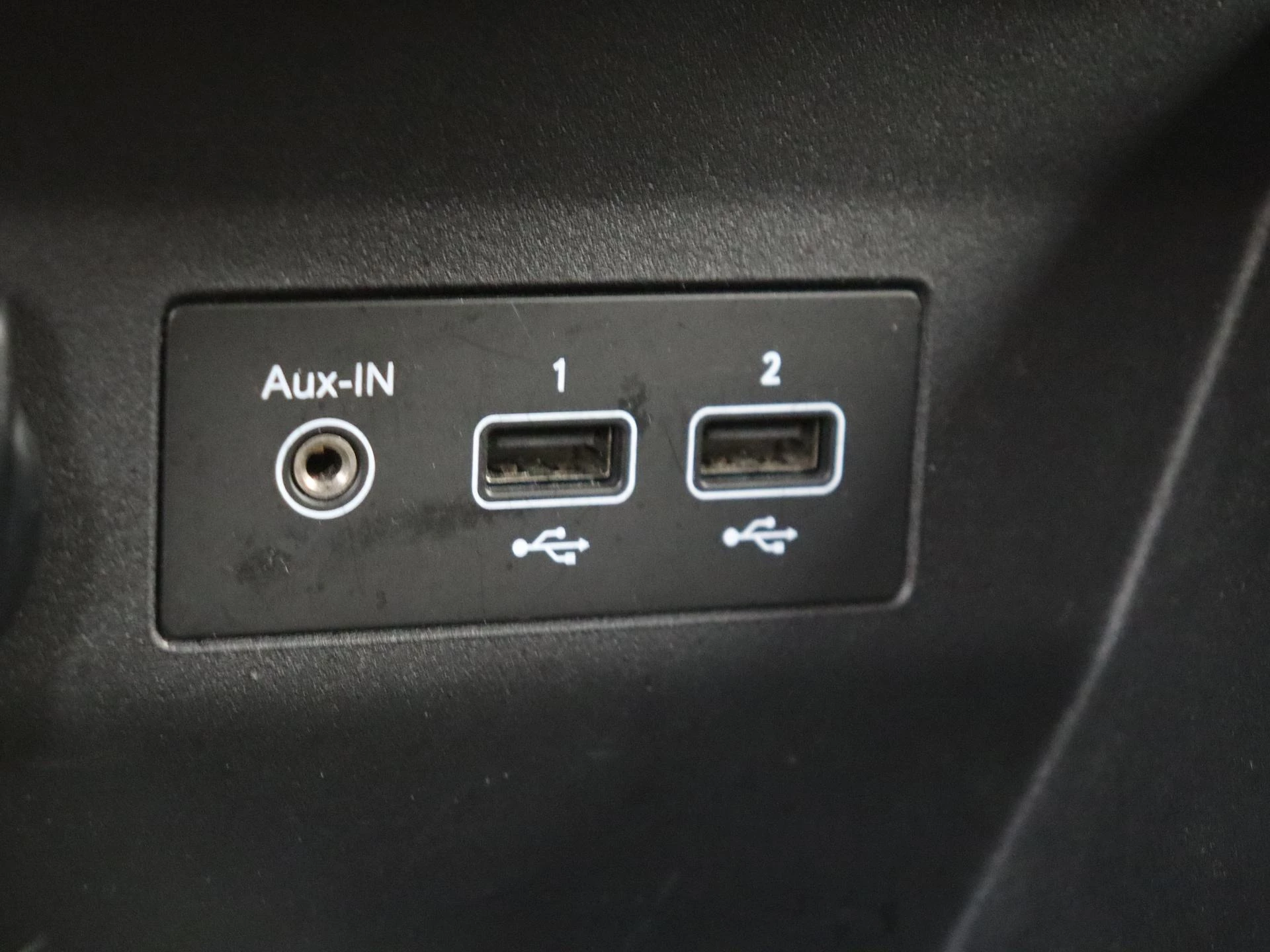 Renault-Clio-image-22